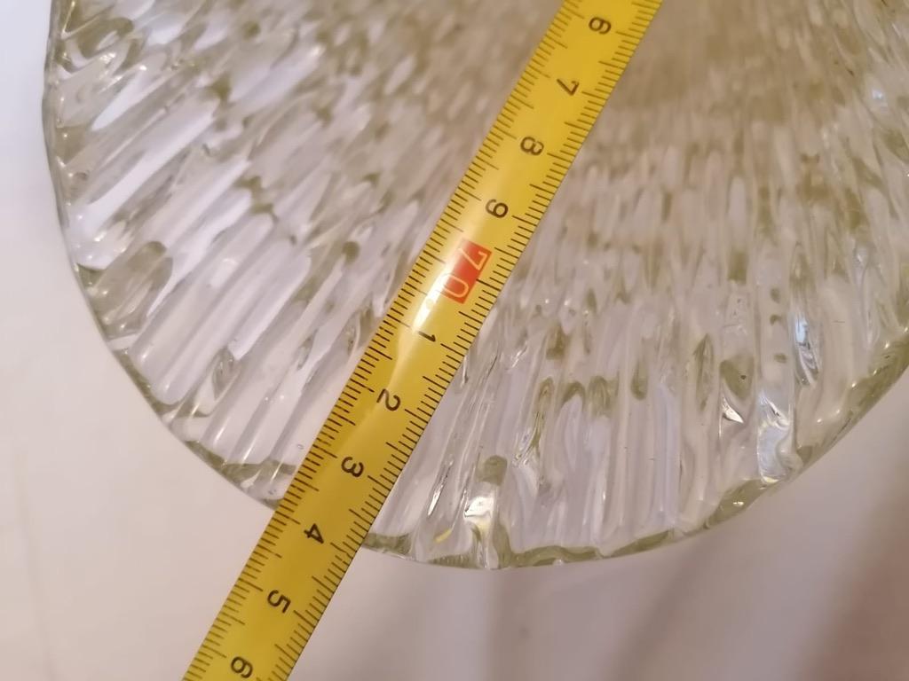 Schöner, riesiger Kronleuchter mit strukturiertem Glas von J. T. Kalmar im Angebot 1