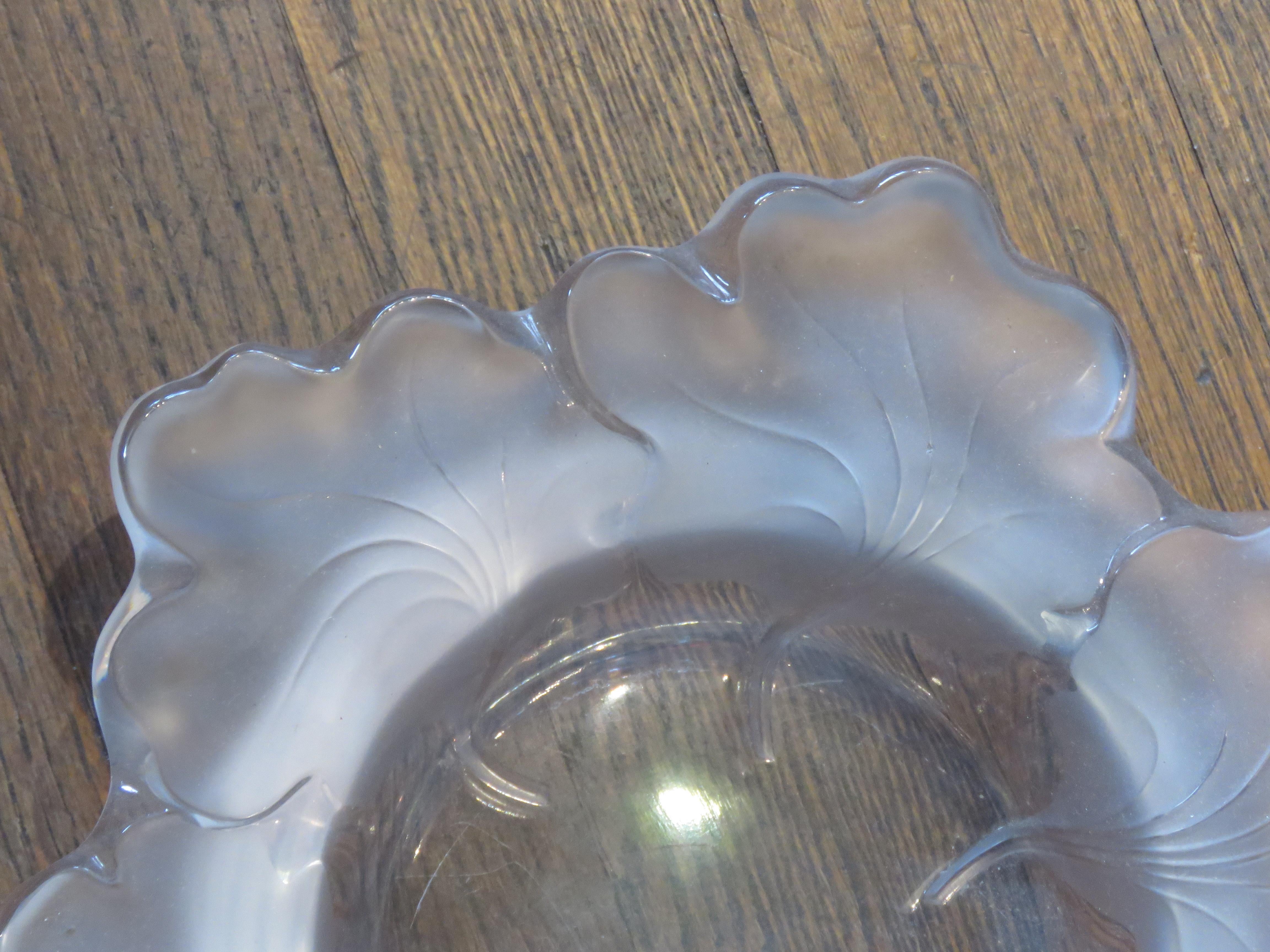 Crystal Beautiful Important Estate Large Lalique France Leaf Etched Centerpiece Bowl For Sale