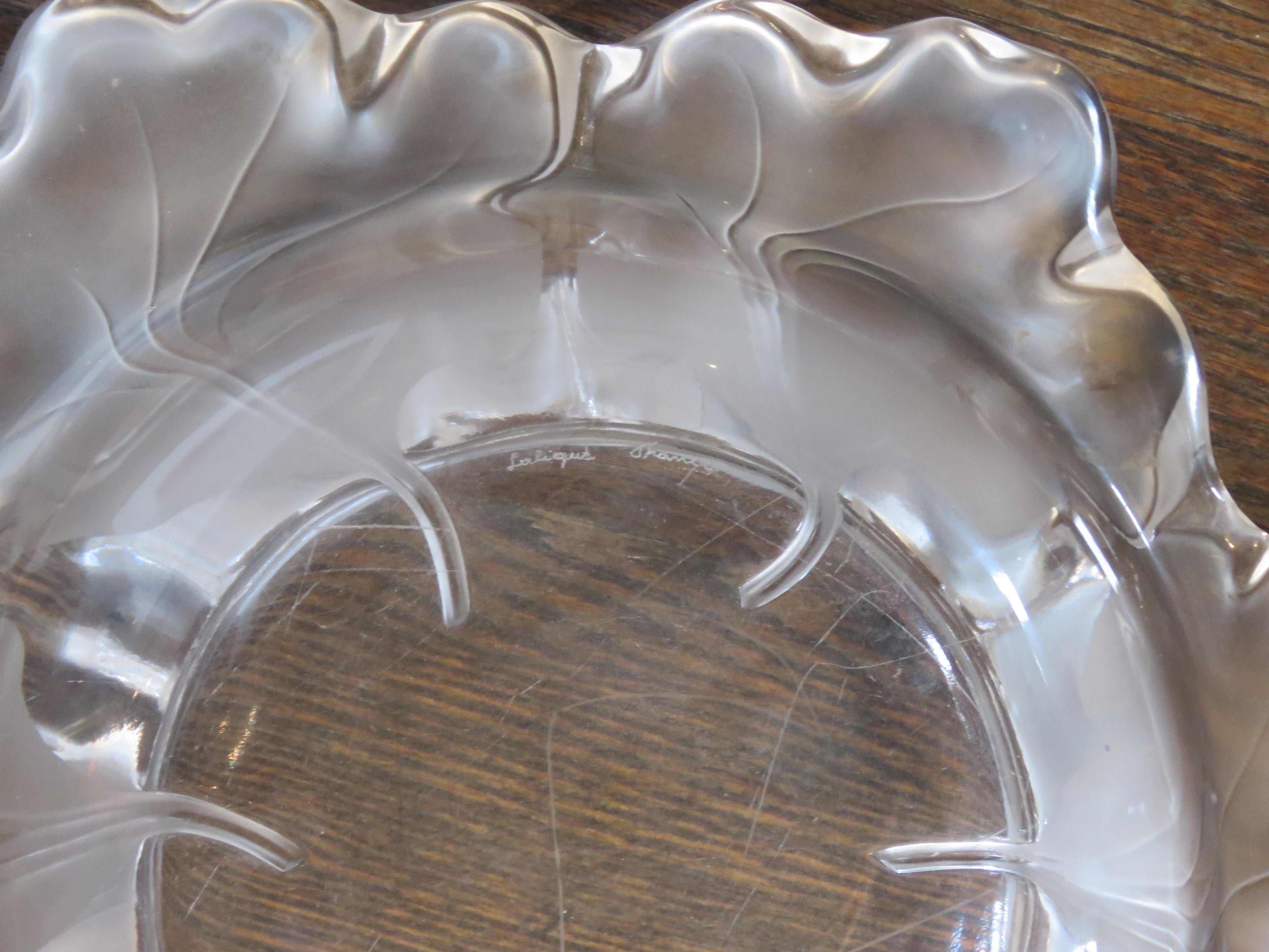 Beautiful Important Estate Large Lalique France Leaf Etched Centerpiece Bowl For Sale 1