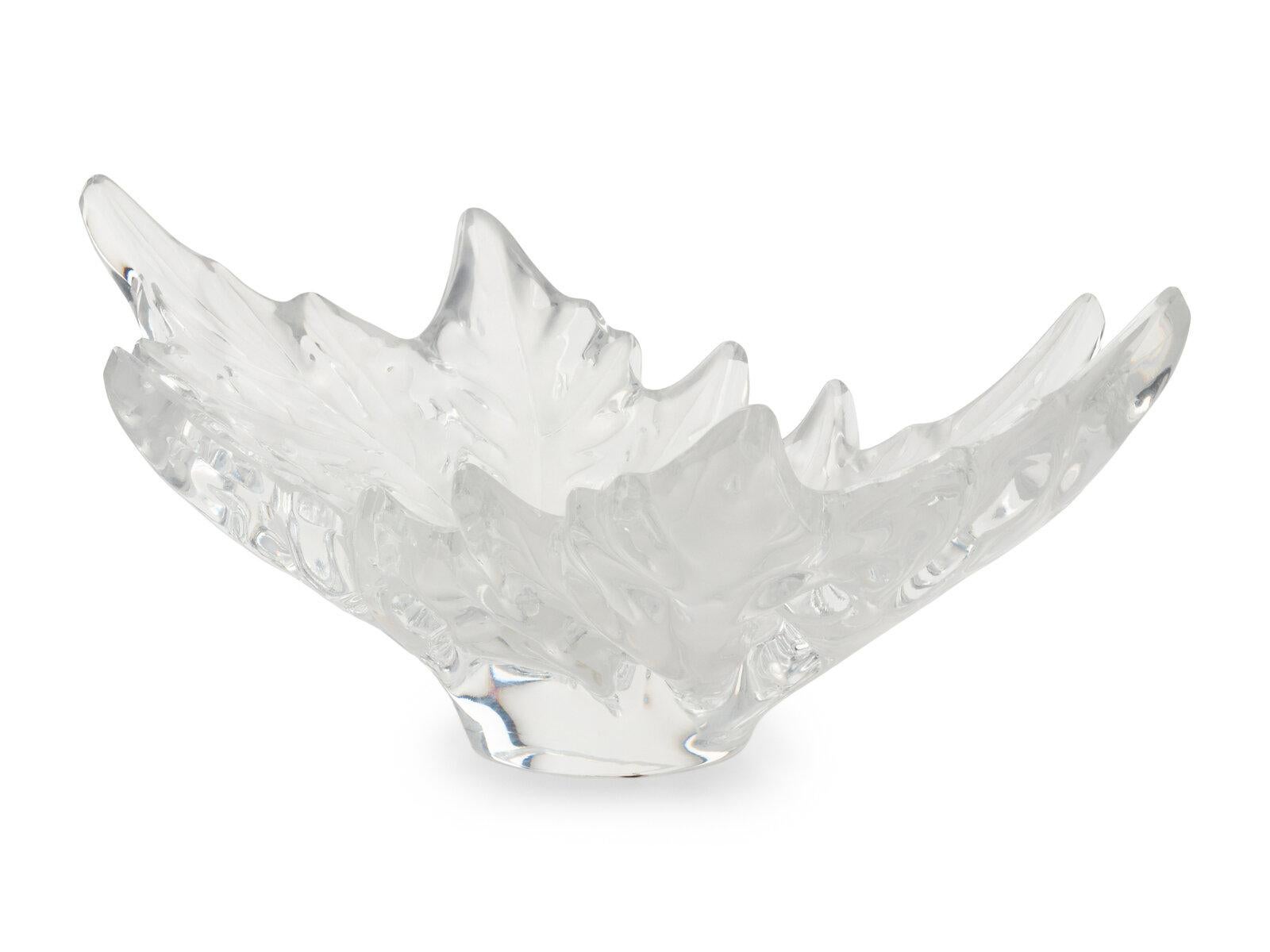 Schöne, bedeutende, große, blattgeätzte, große Schale aus Lalique, Frankreich, Champs Elysees, Champs (Französisch) im Angebot