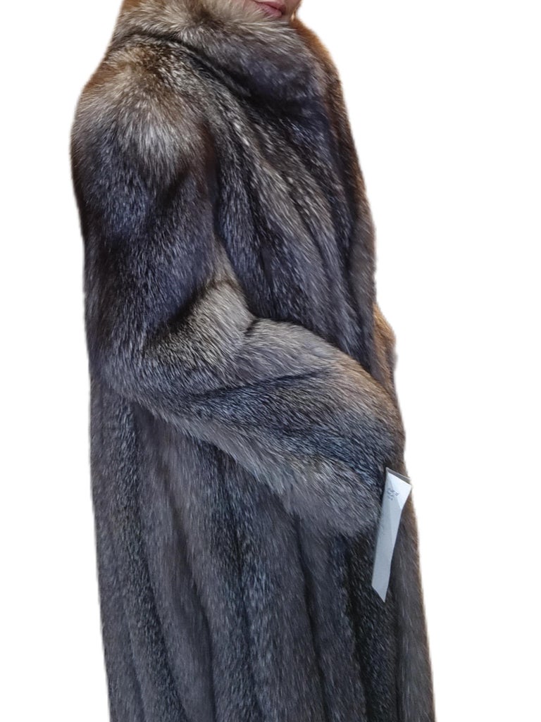Women's Beautiful Indigo Silver Fox Fur Coat (size 8/S)