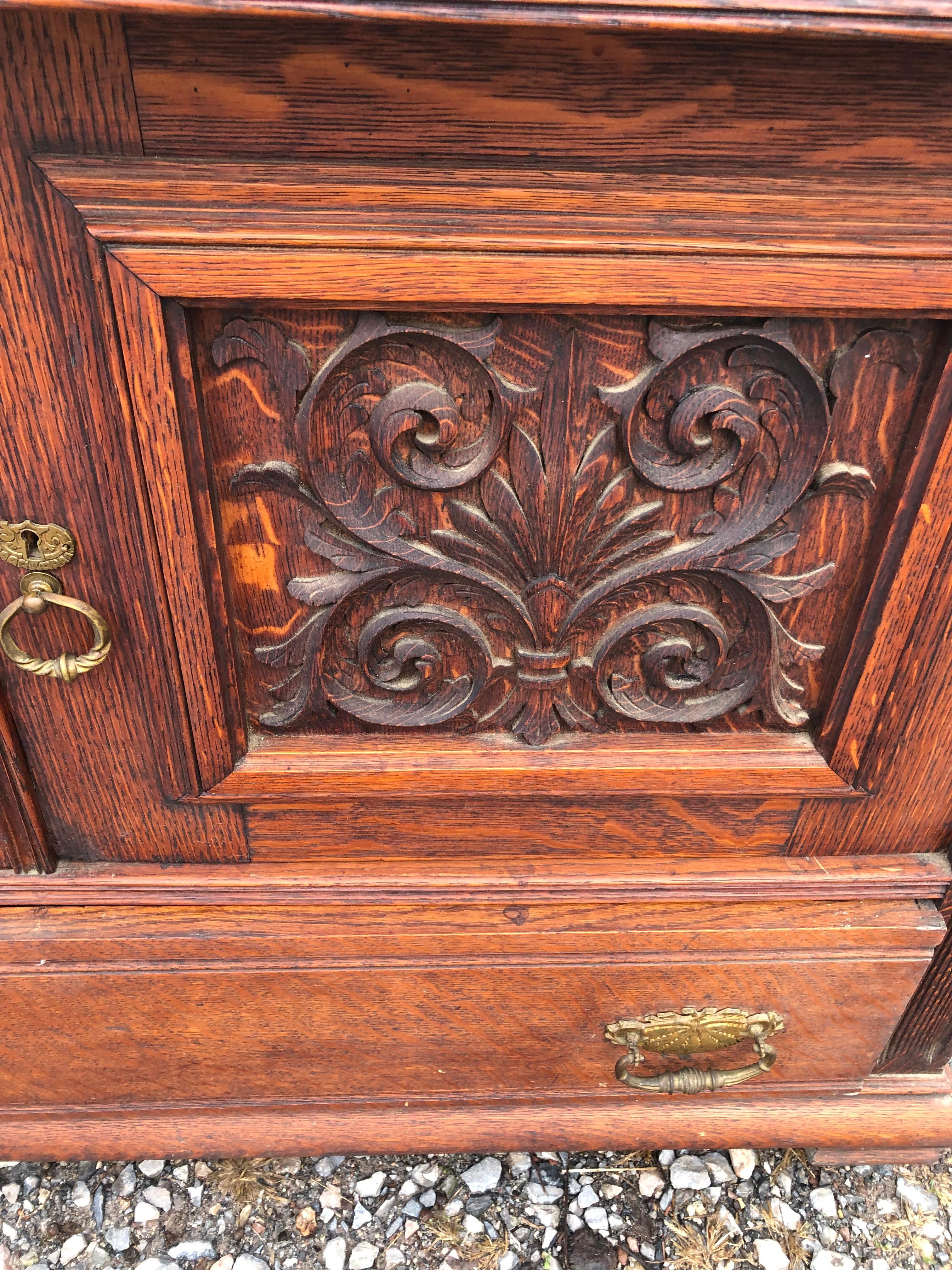 Beautiful Intricately Carved Oak Victorian Chest of Drawers Sideboard For Sale 12