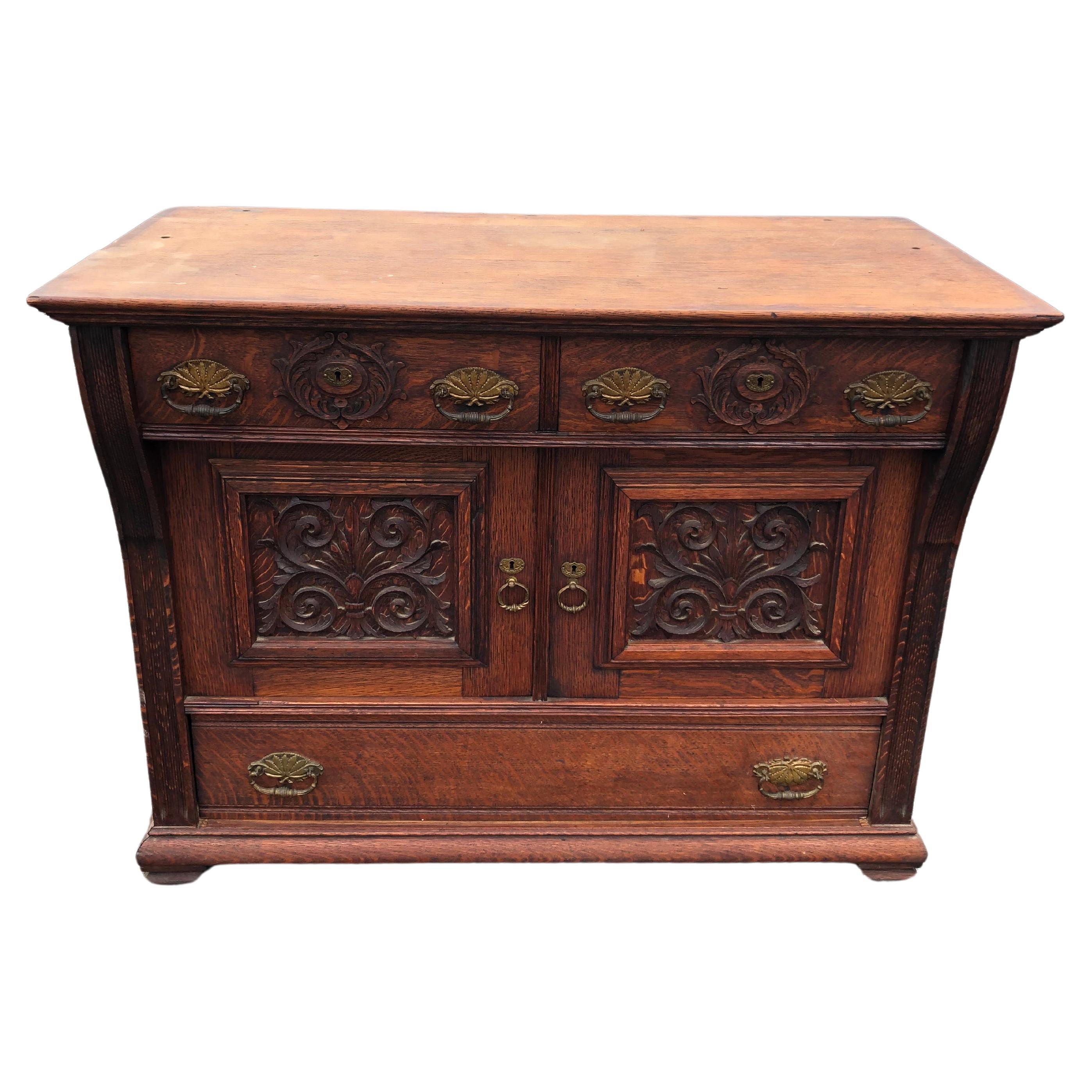 Beautiful Intricately Carved Oak Victorian Chest of Drawers Sideboard For Sale