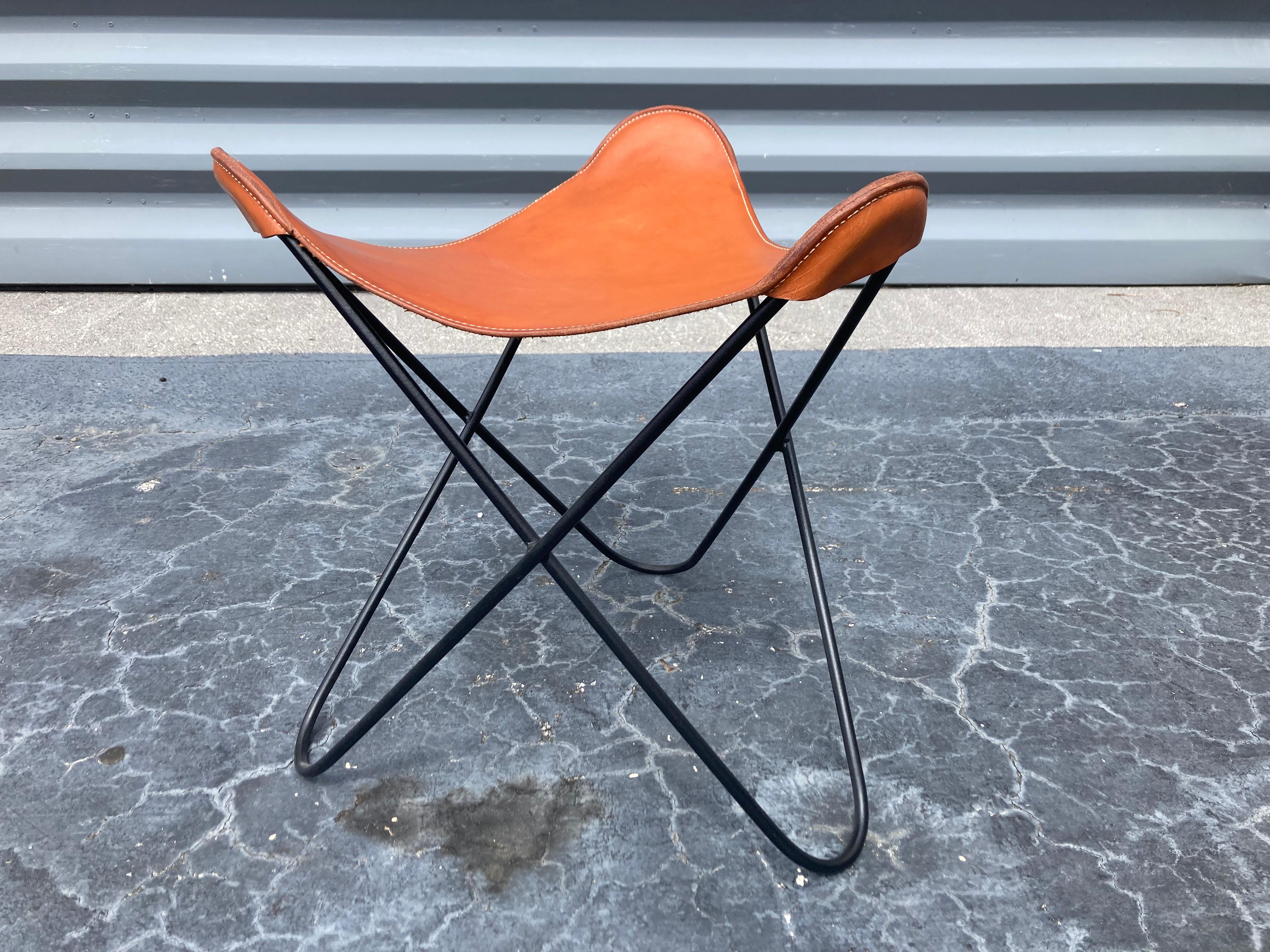 Beautiful Iron and Saddle Leather Stools, Black and Cognac Leather In Good Condition In Miami, FL