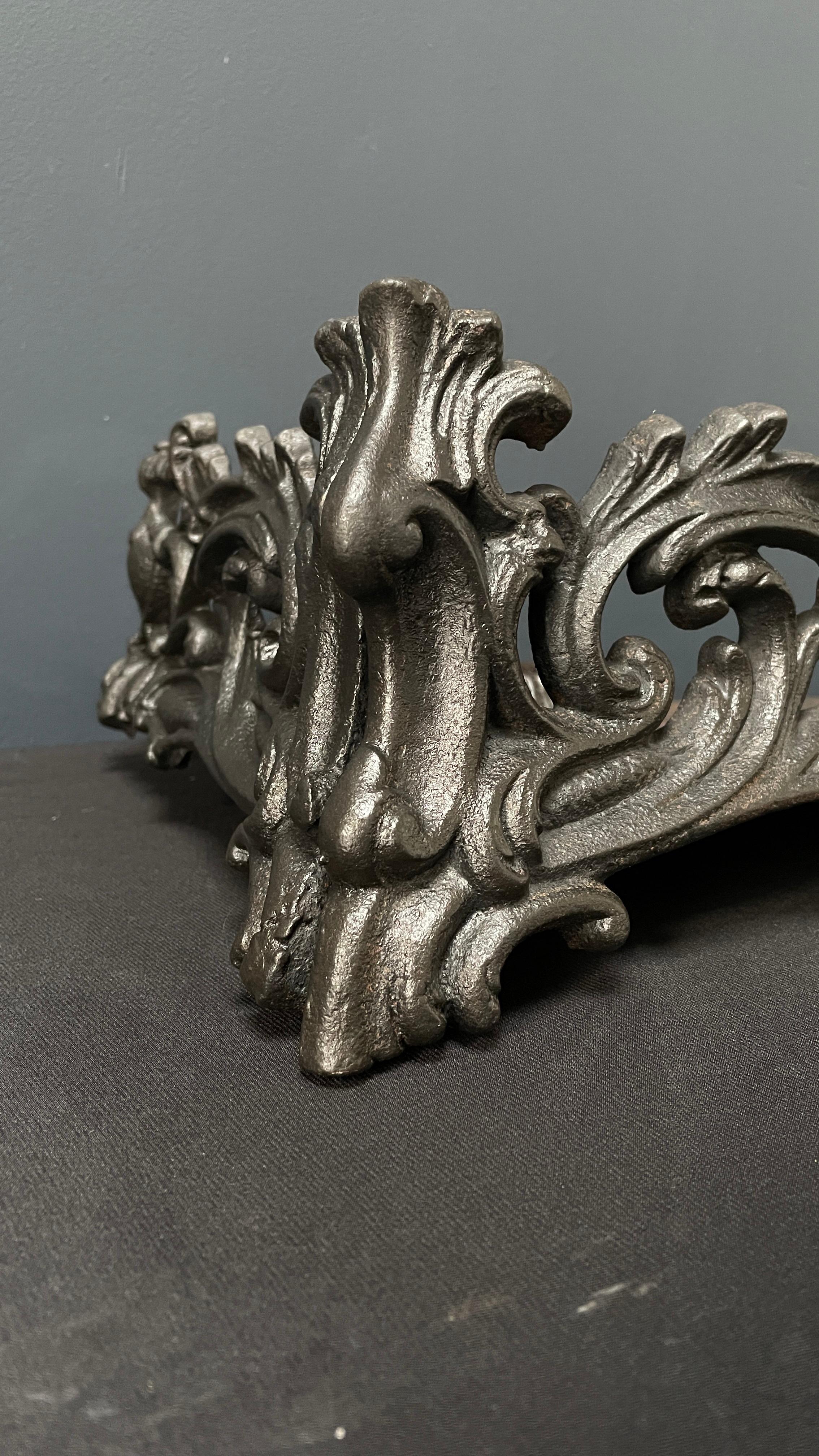 Beautiful Iron 19th Century French Fireplace Fender For Sale 1