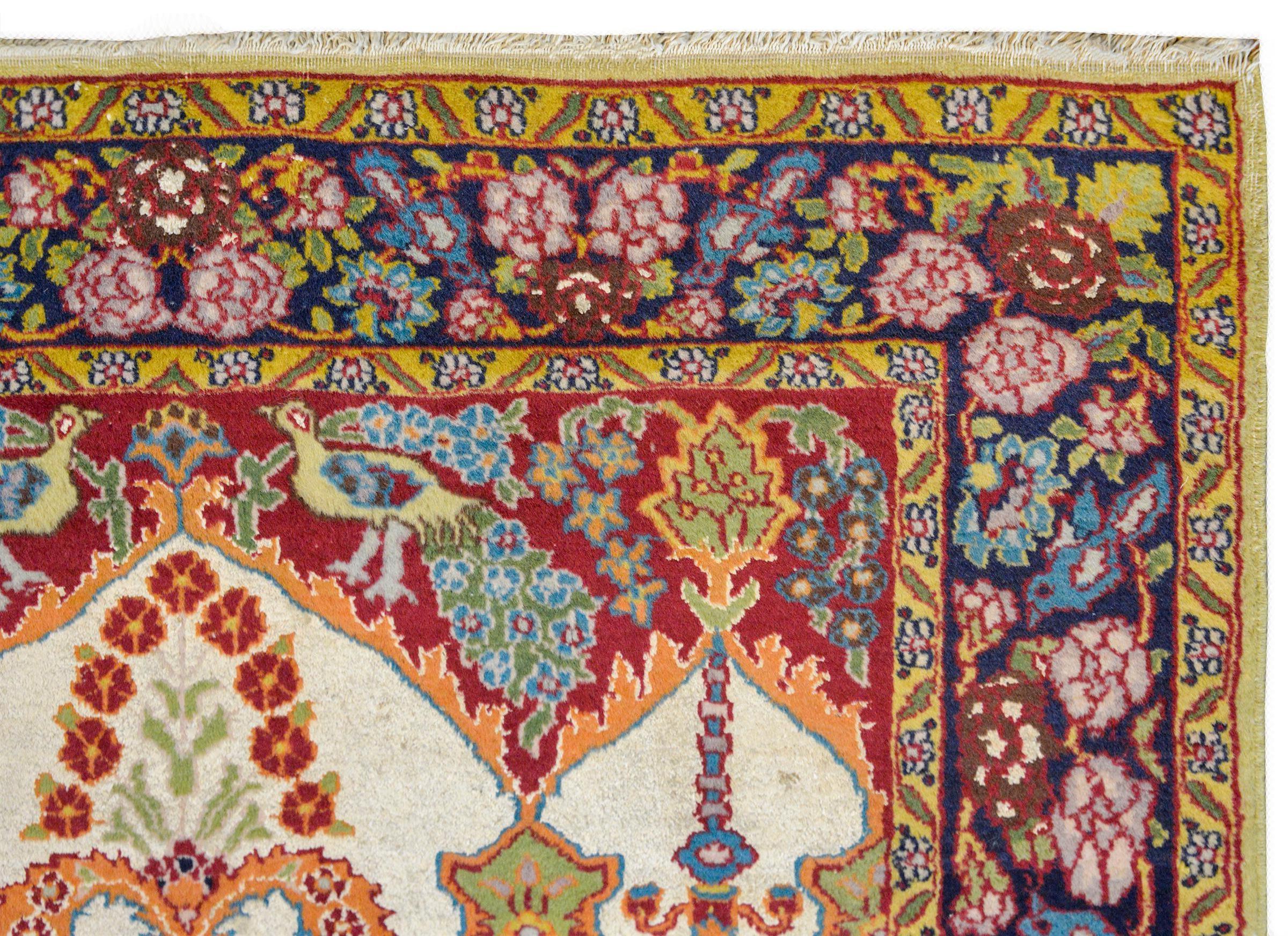 20th Century Beautiful Isfahan Prayer Rug For Sale