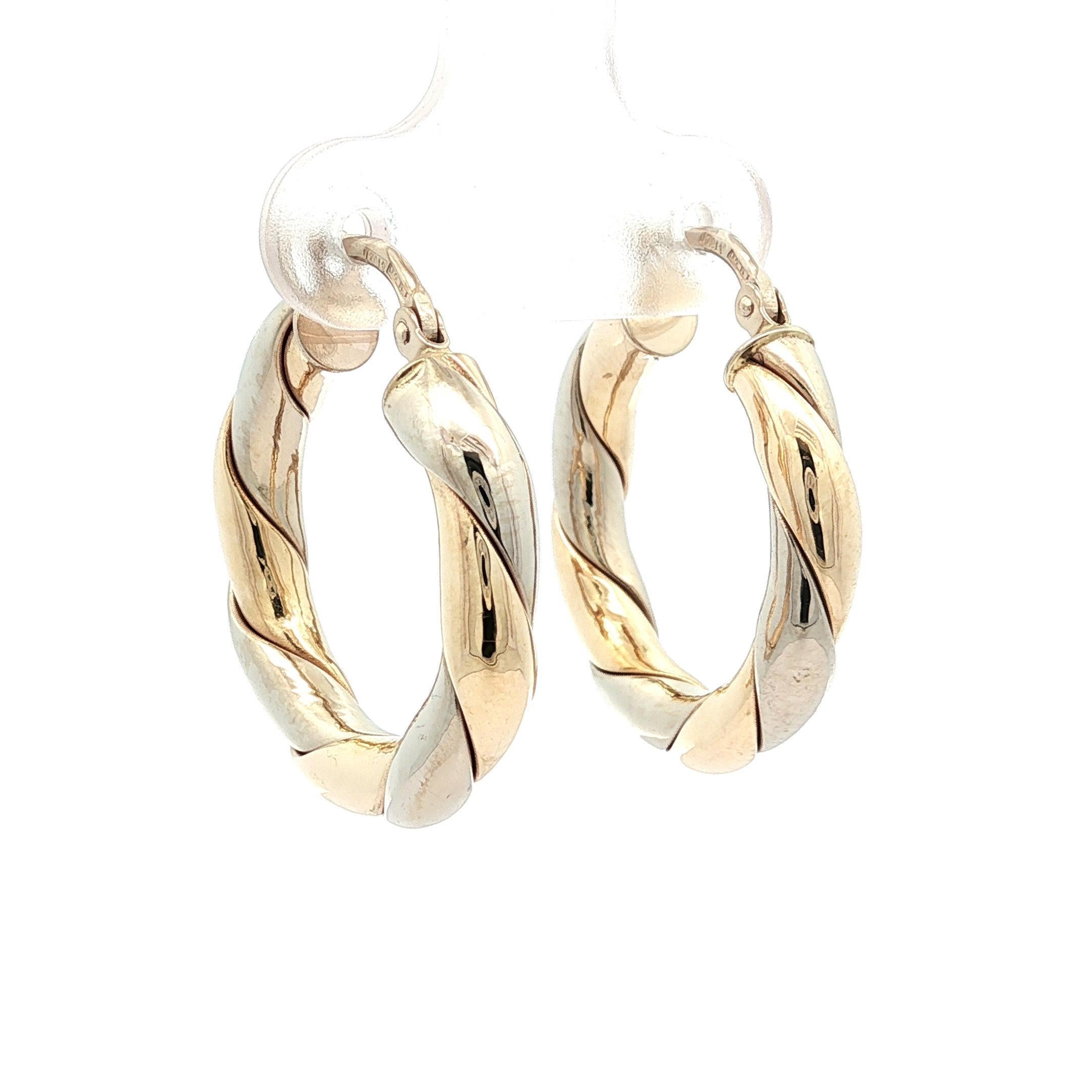 Boucles d'oreilles italiennes en or 14k TT à corde torsadée avec fermetures à bouton-pression Pour femmes en vente