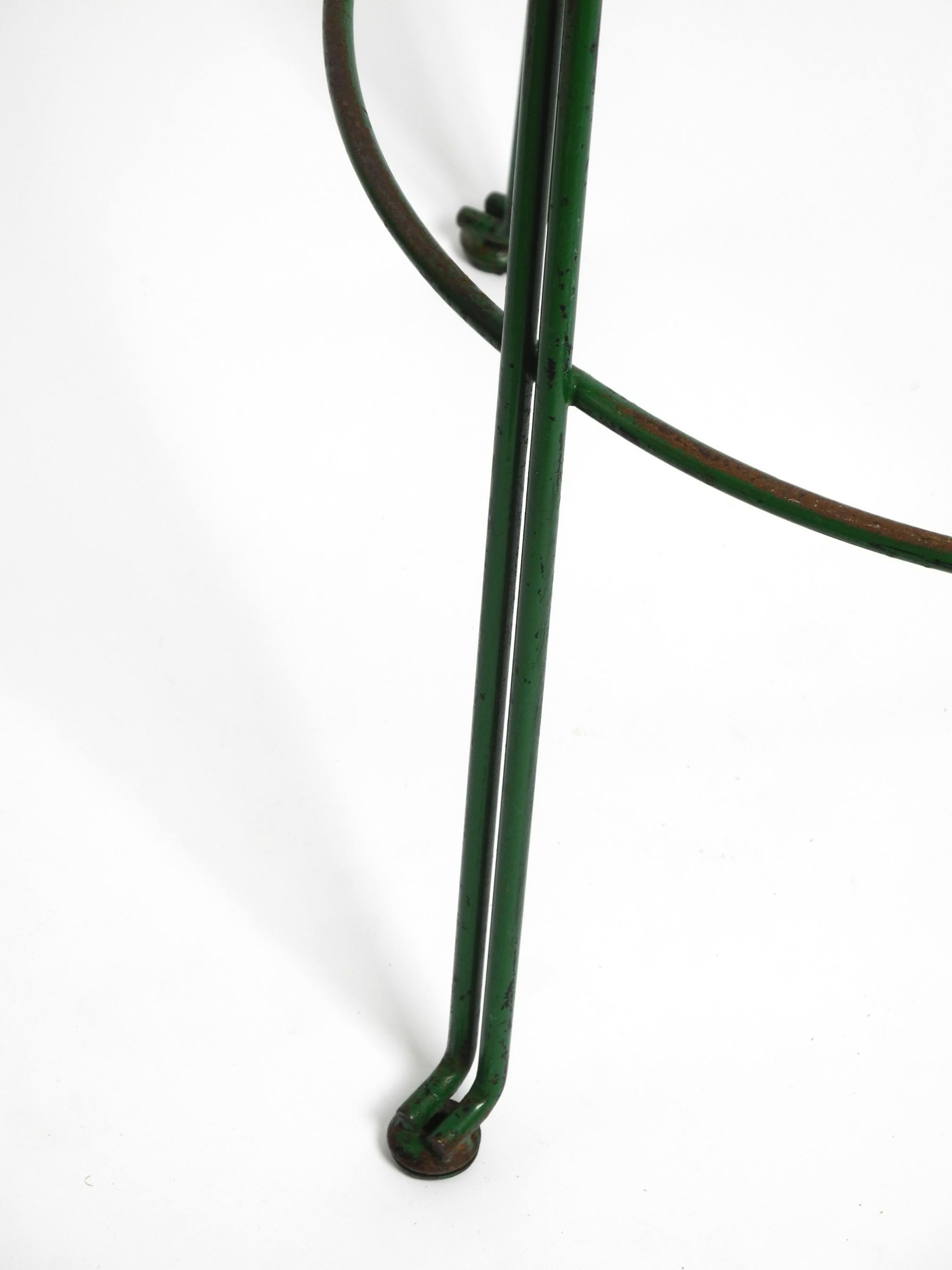 Italian 1960s bar stool made of green painted metal with perforated metal seat For Sale 5