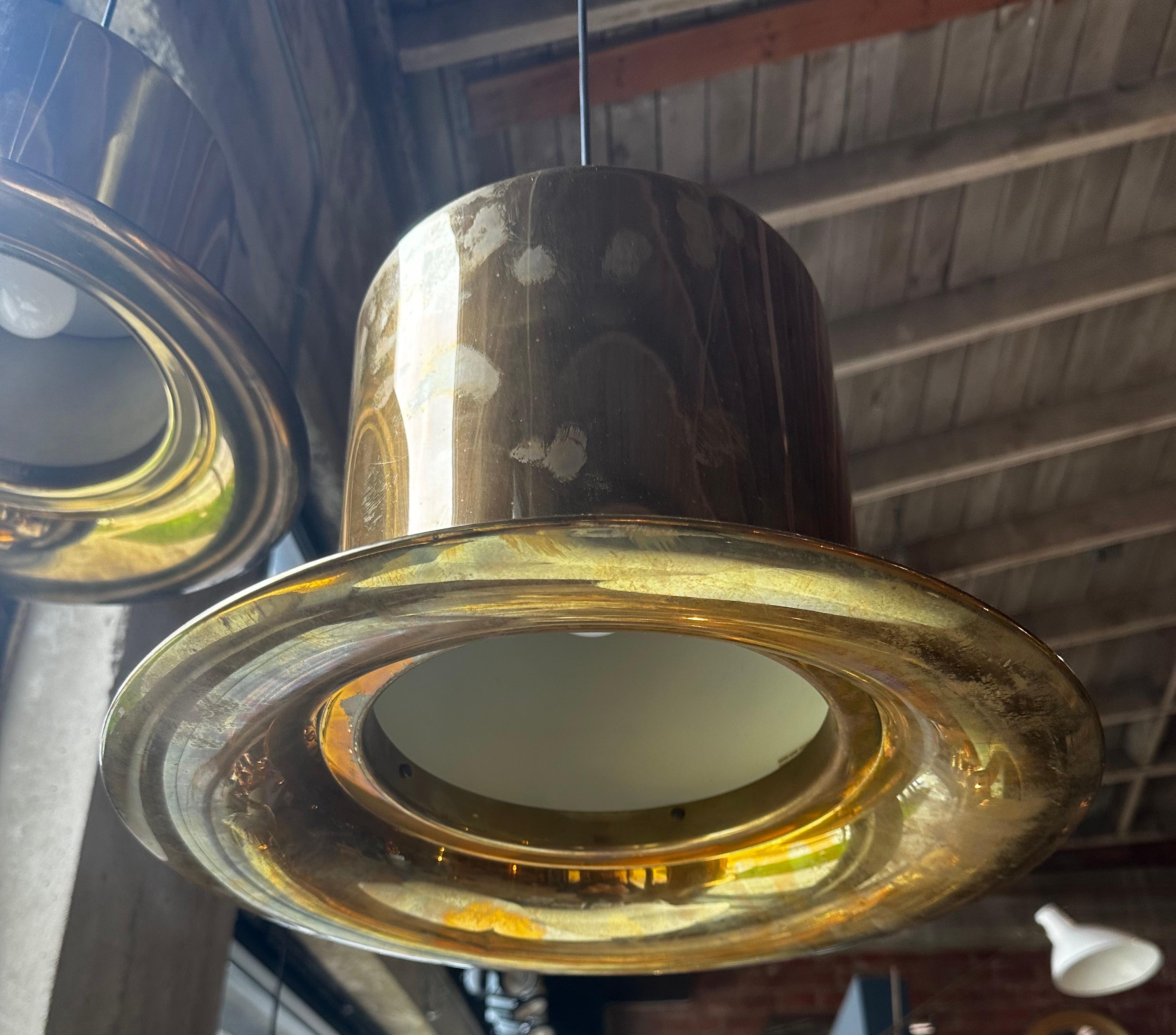 Beautiful and unique pendant fully brass with a hat shape made in Italy 1950s.

AVAILABLE 2.