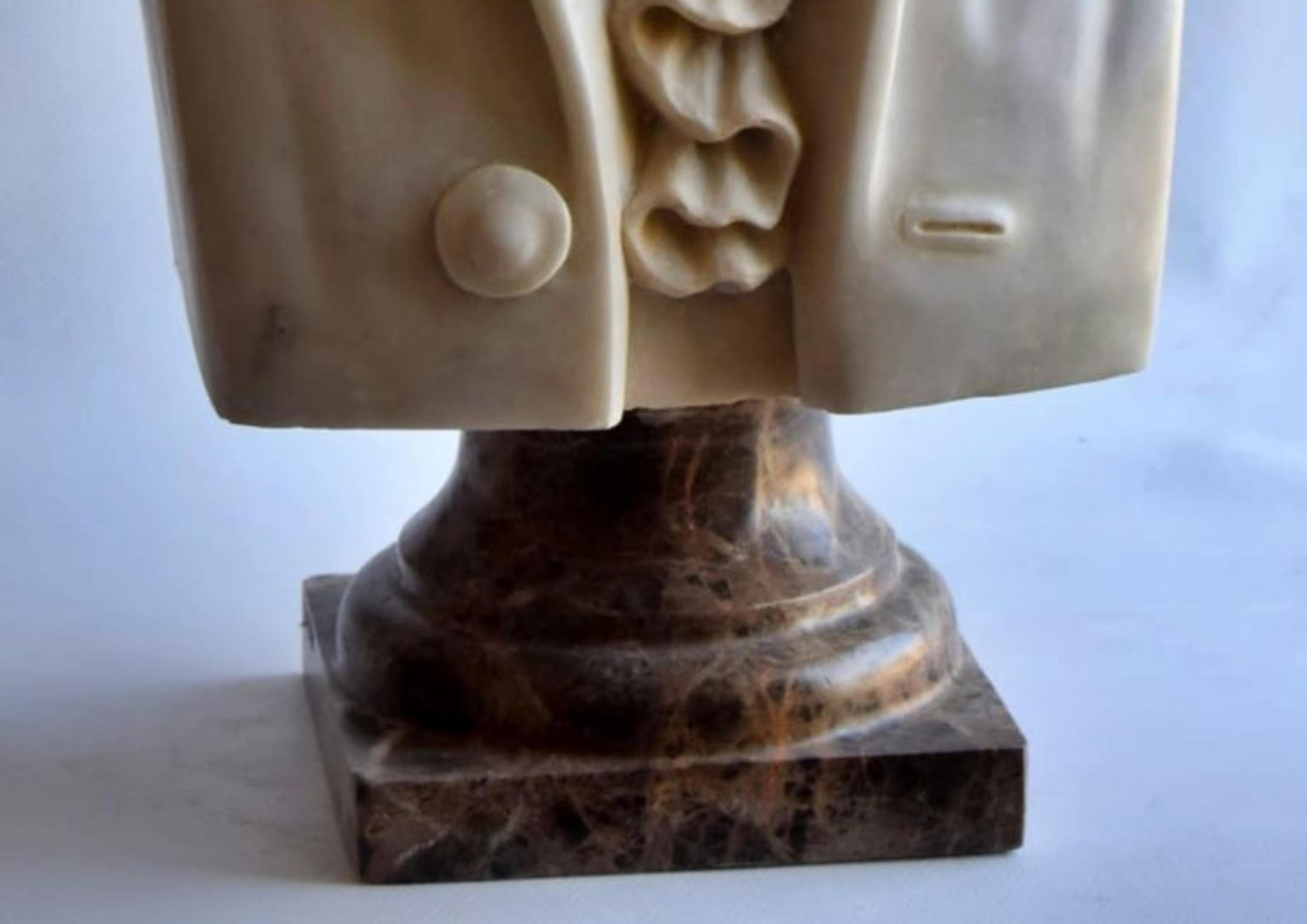 Magnifique buste Goethe italien en marbre de Carrare du début du 20e siècle Bon état - En vente à Madrid, ES