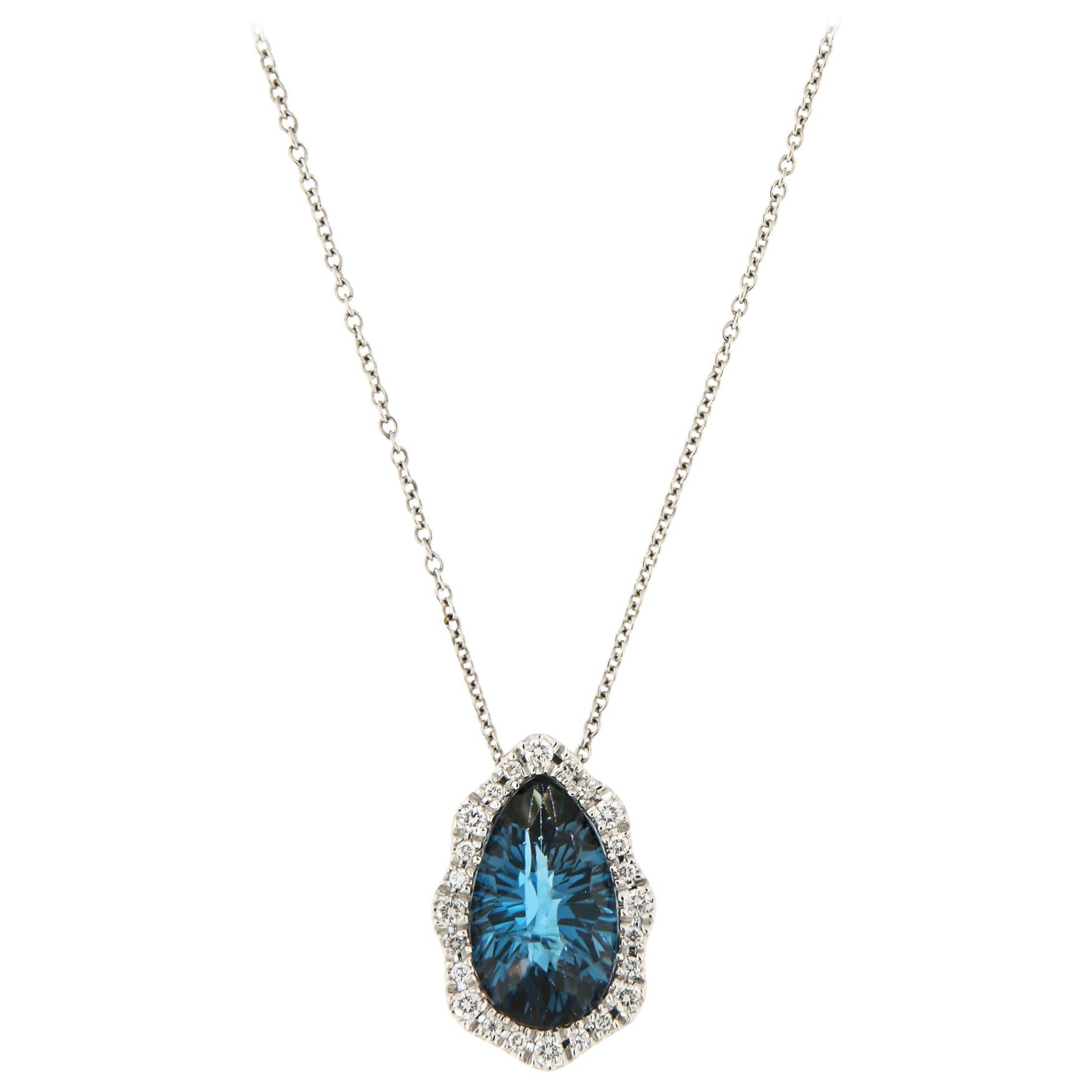Beautiful Italian London Blue Topaz Diamonds White Gold Necklace for Her For Sale