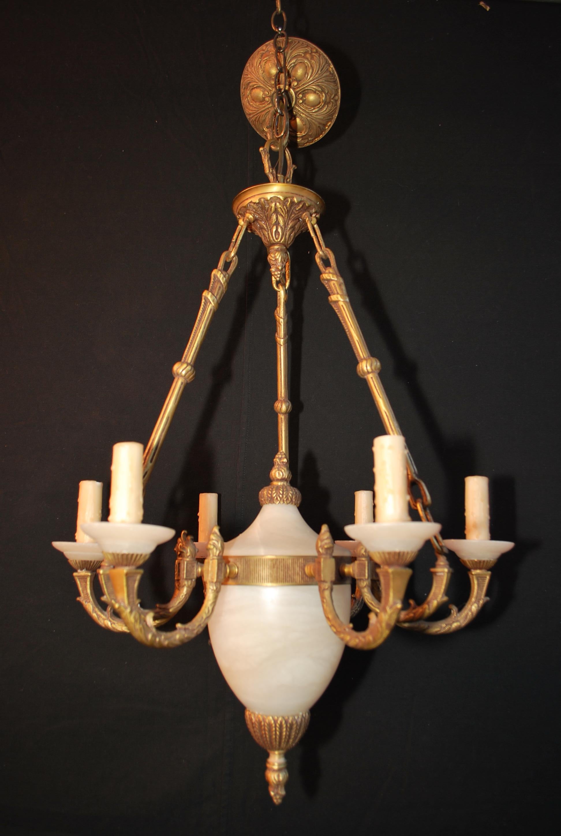 Beautiful Italian marble chandelier In Good Condition For Sale In Los Angeles, CA