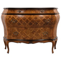 Beautiful Italian Marquetry Louis XV Style Chest of Drawers