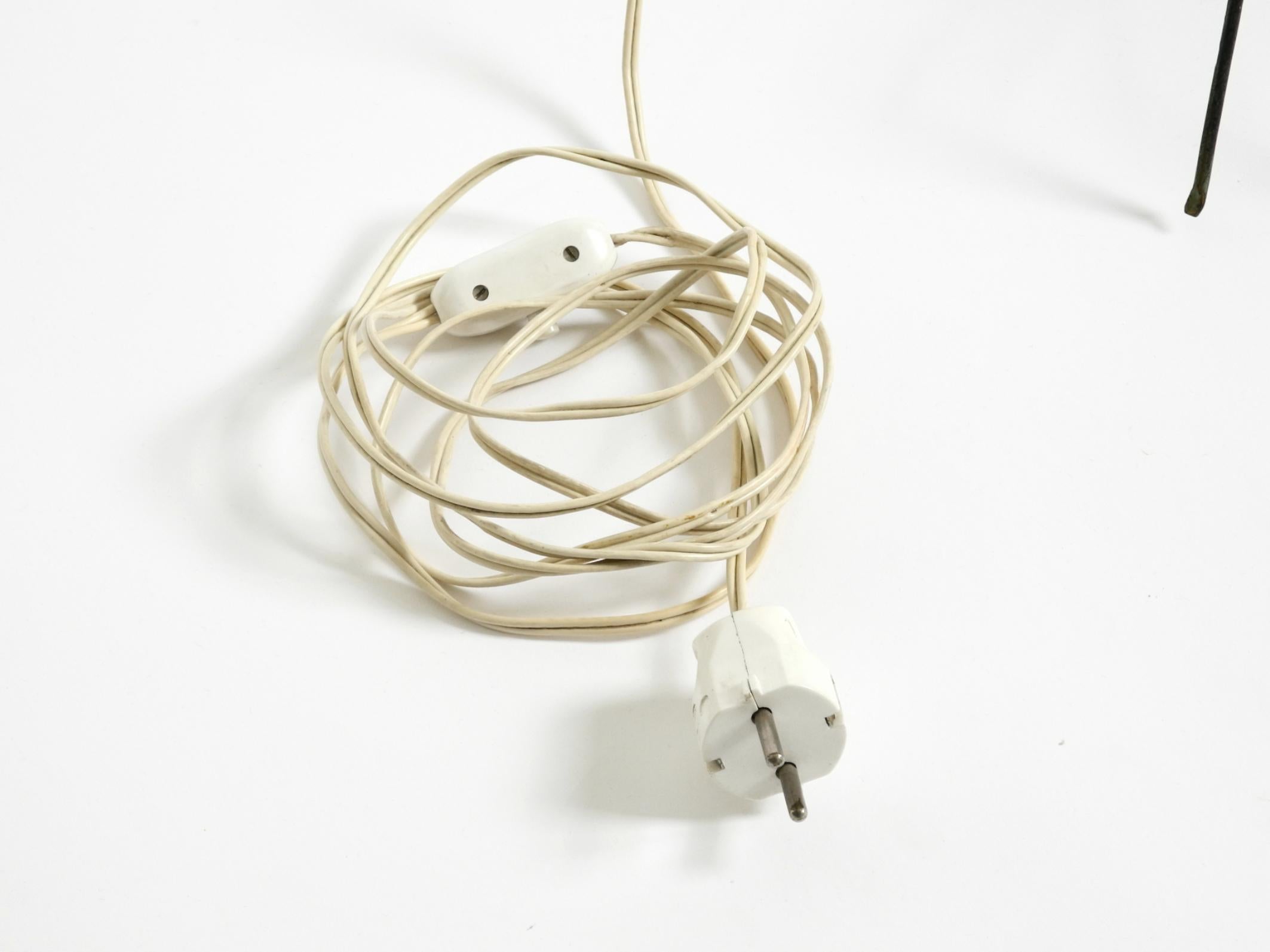 Preciosa lámpara de pared italiana de mediados del siglo XX 