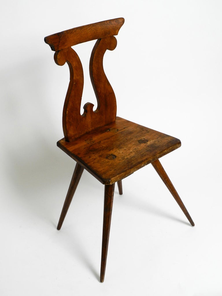 Beautiful Italian Mid Century peasant chair made of oak For Sale at 1stDibs