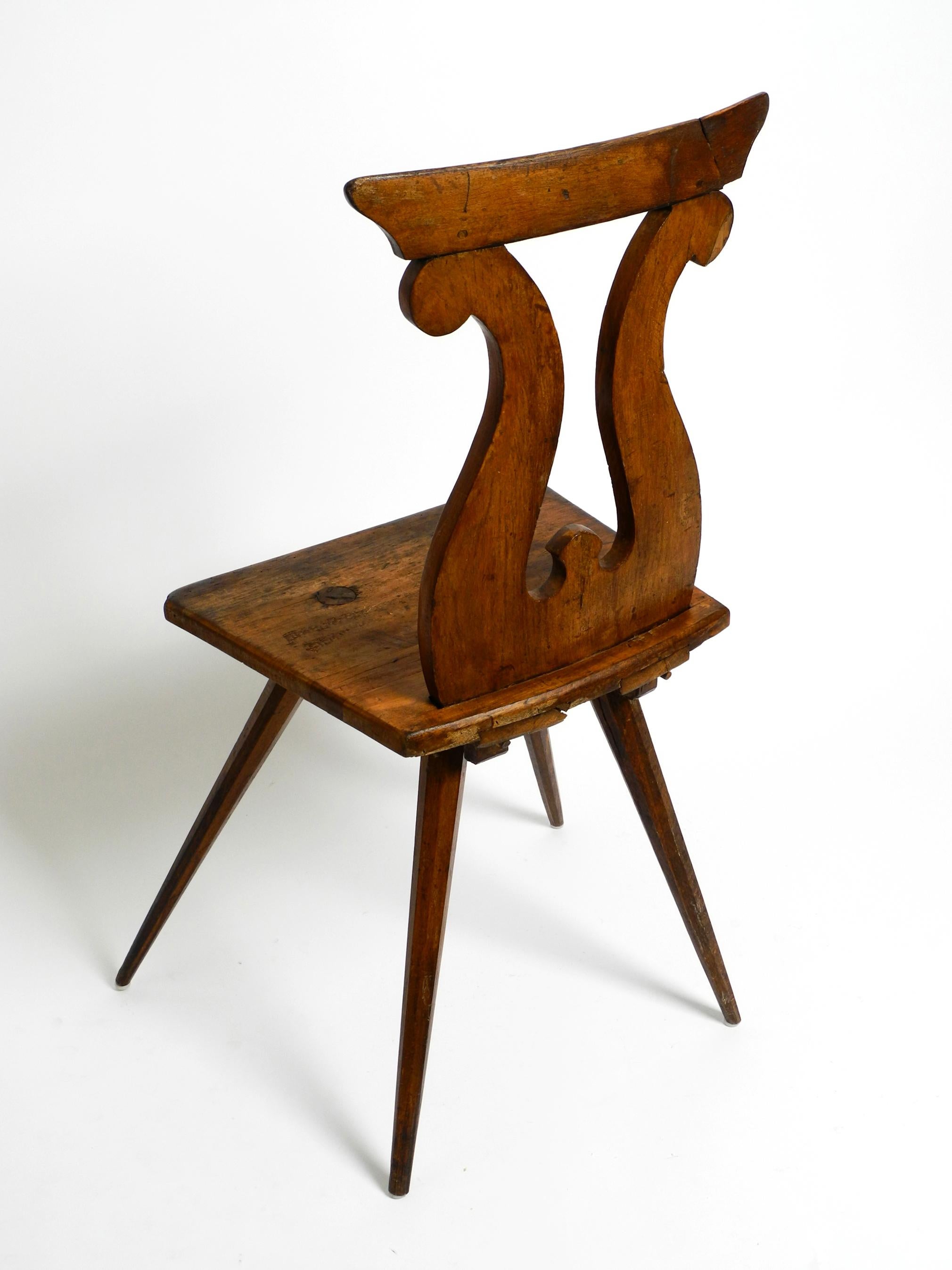 Mid-20th Century Beautiful Italian Mid Century peasant chair made of oak For Sale