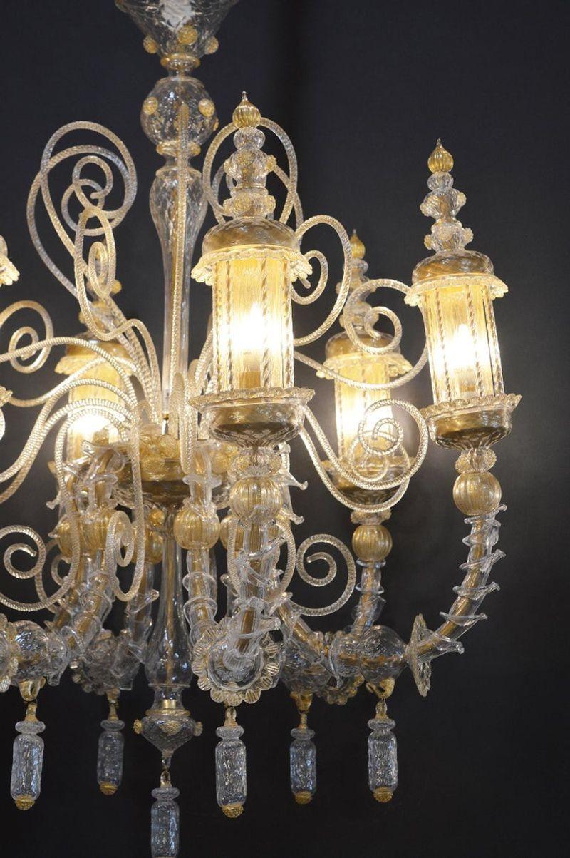 Beautiful Italian Murano Glass Chandelier In Good Condition For Sale In Los Angeles, CA