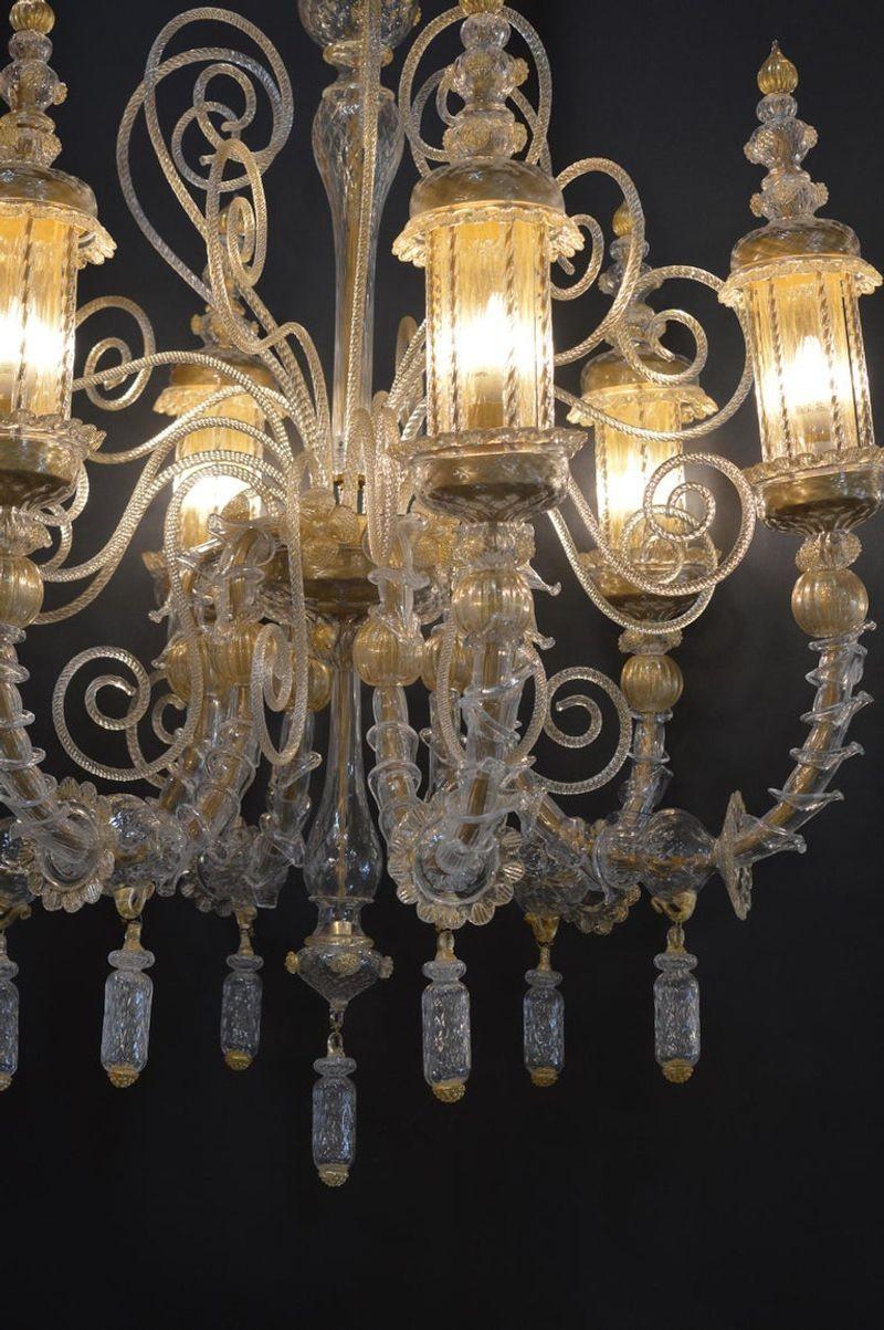 Schöner italienischer Murano-Glas-Kronleuchter (Ende des 20. Jahrhunderts) im Angebot