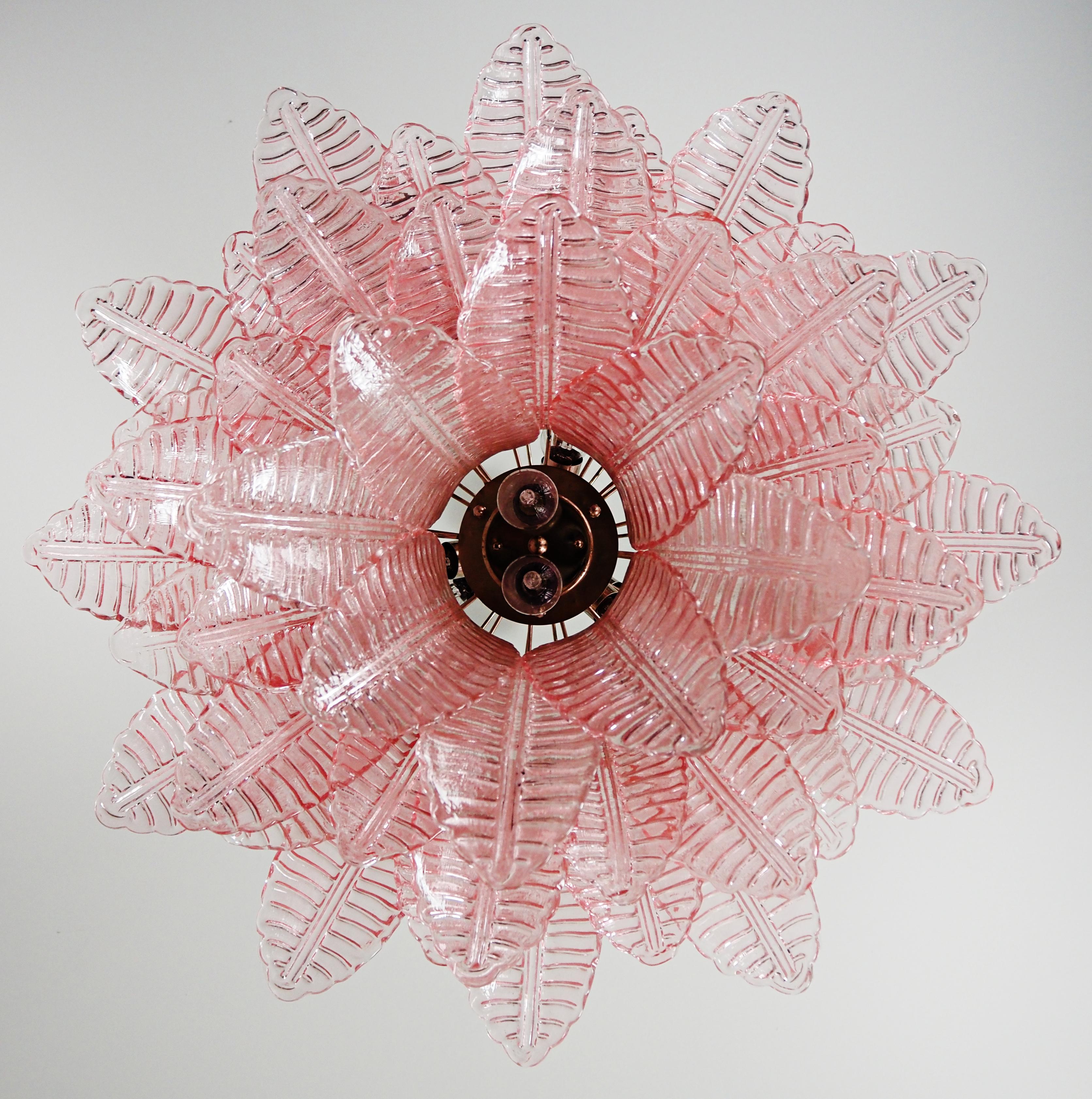 Beautiful Italian Murano three-Tier PINK Felci Glass chandelier For Sale 1