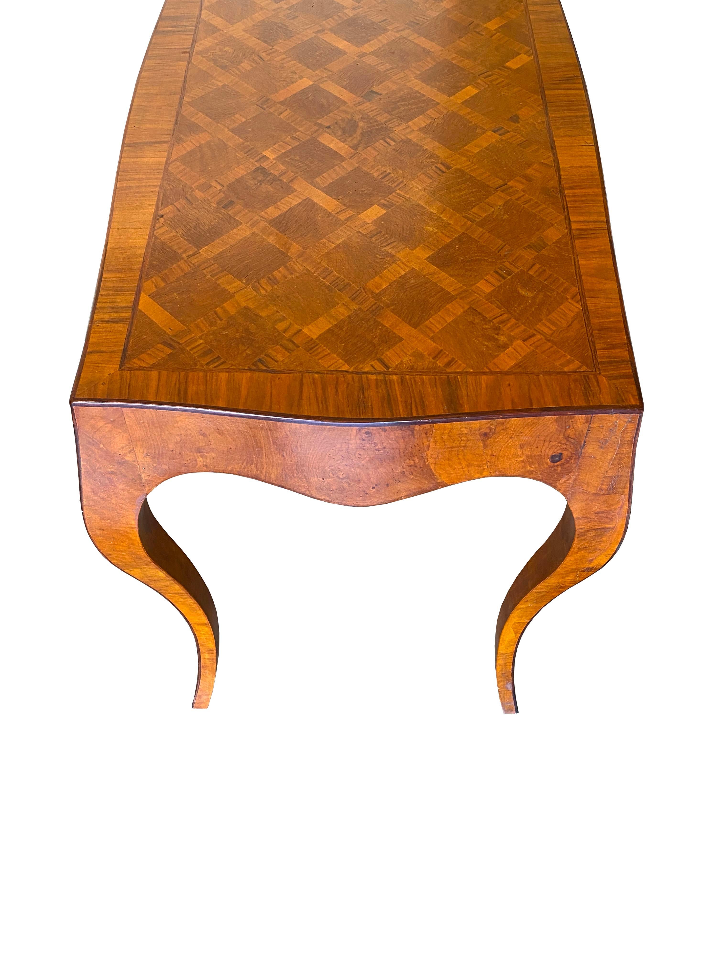 Beautiful Italian Parquetry Writing Desk In Good Condition For Sale In Scottsdale, AZ