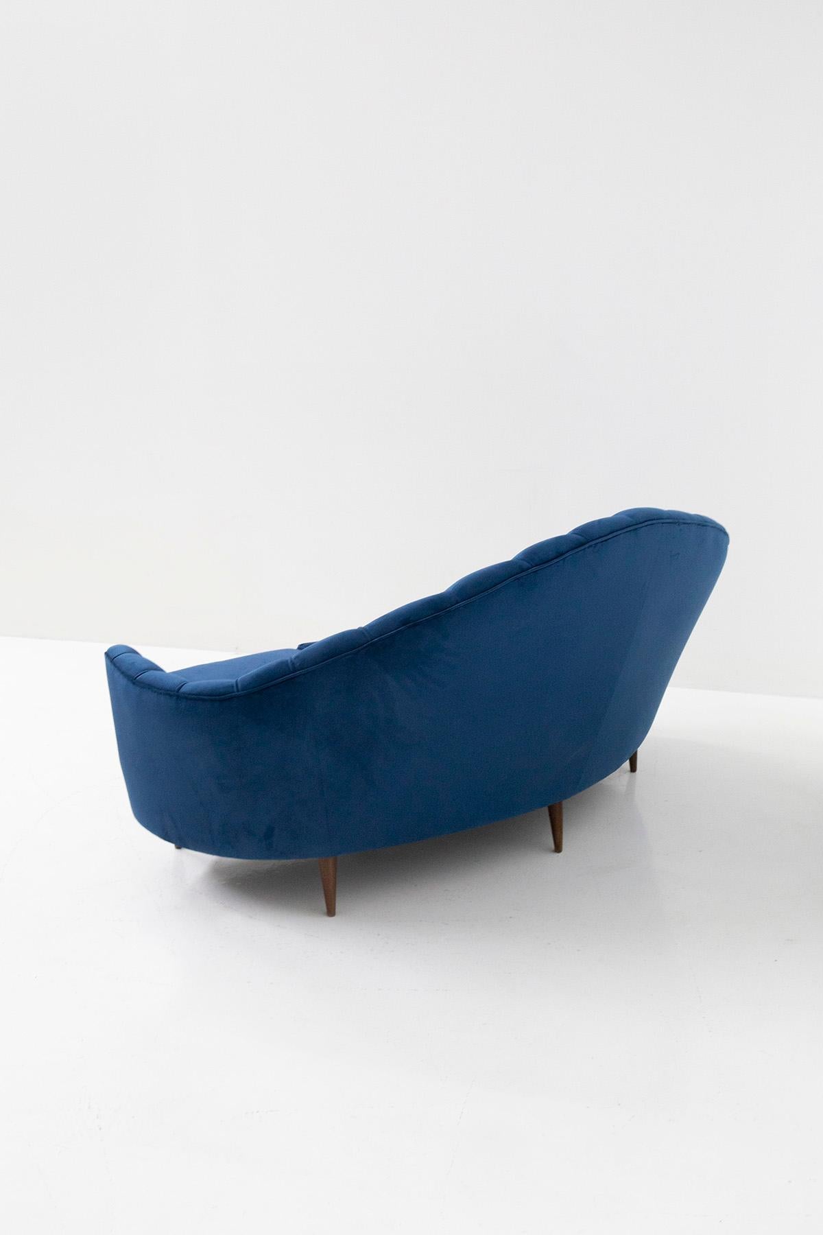 Beautiful Italian Shell Sofa in Blue Velvet 6