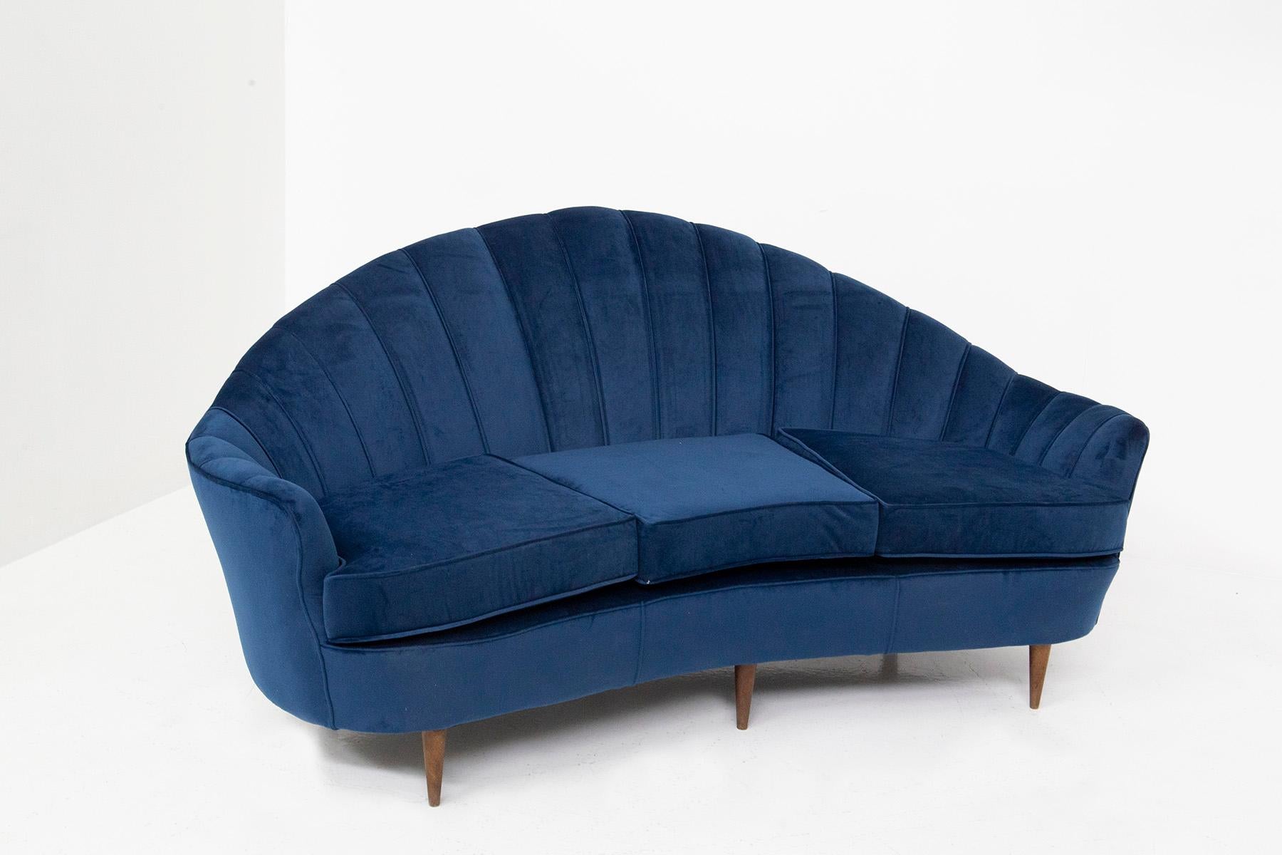 Beautiful Italian Shell Sofa in Blue Velvet 4