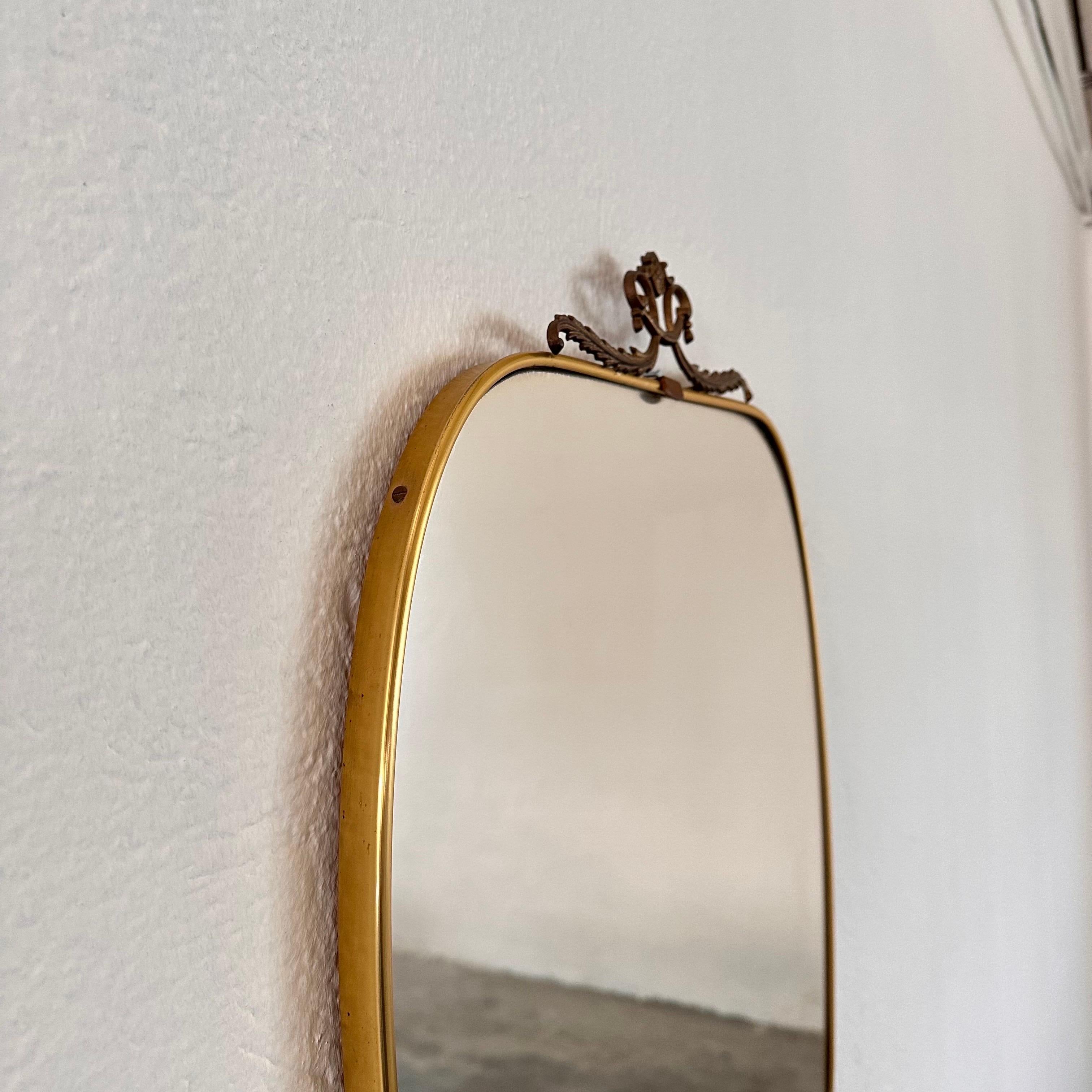 Mid-Century Modern Beautiful Italian Shield Mirror from the 1950s in the Style of Gio Ponti
