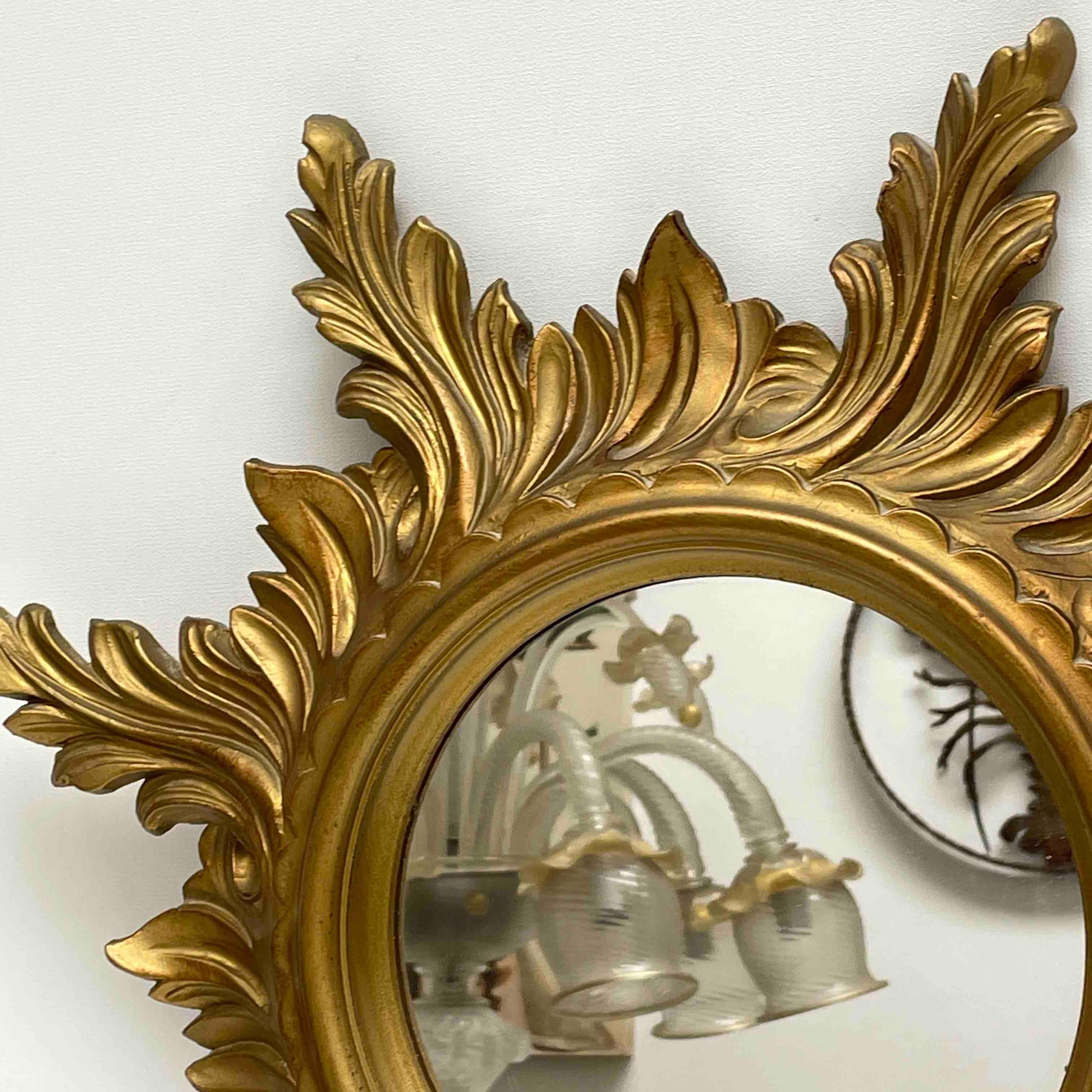 Schöner italienischer Starburst-Spiegel mit Sonnenschliff, ca. 1980er Jahre, hergestellt in Italien im Angebot 1