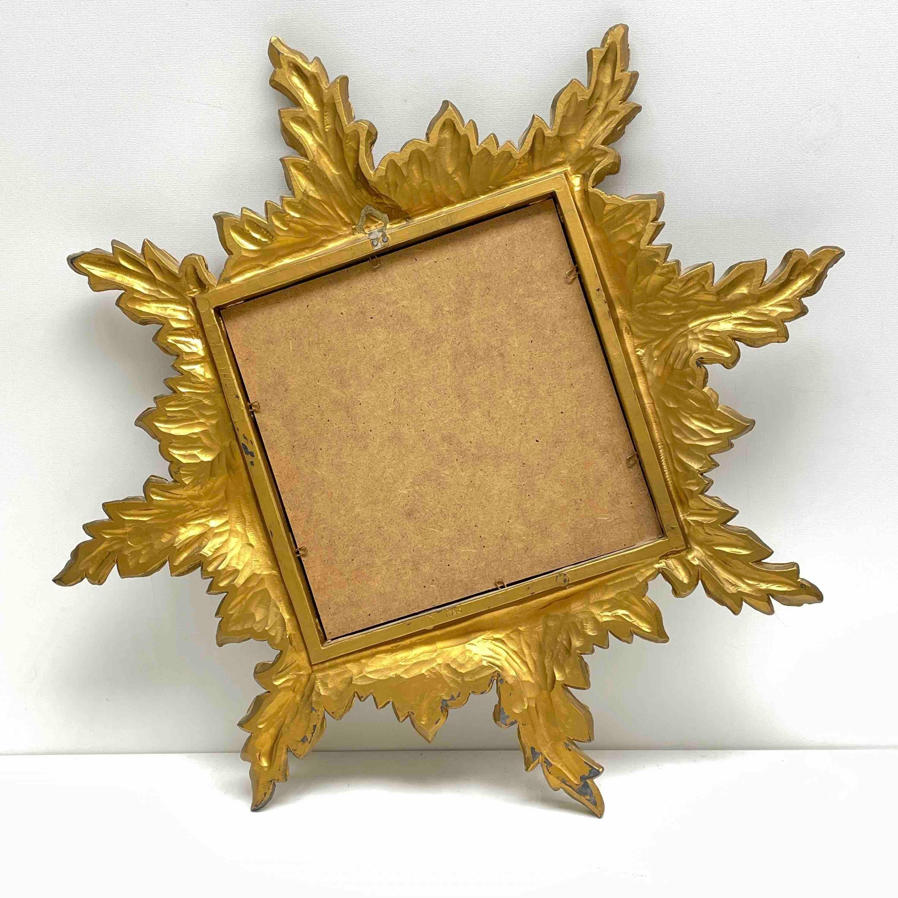 Beautiful Italian Starburst Sunburst Mirror, circa 1980s, Made in Italy For Sale 2