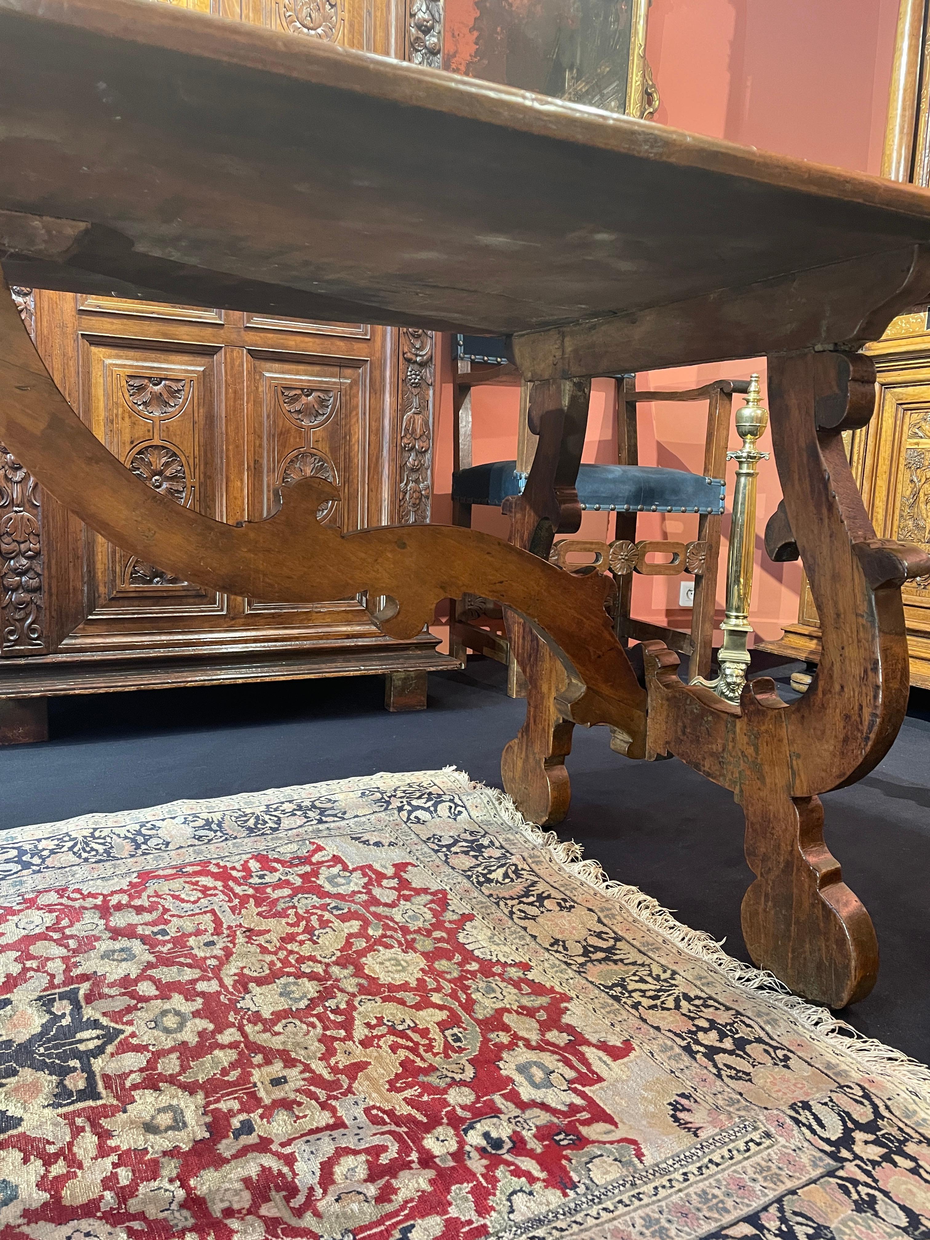 Belle table italienne 