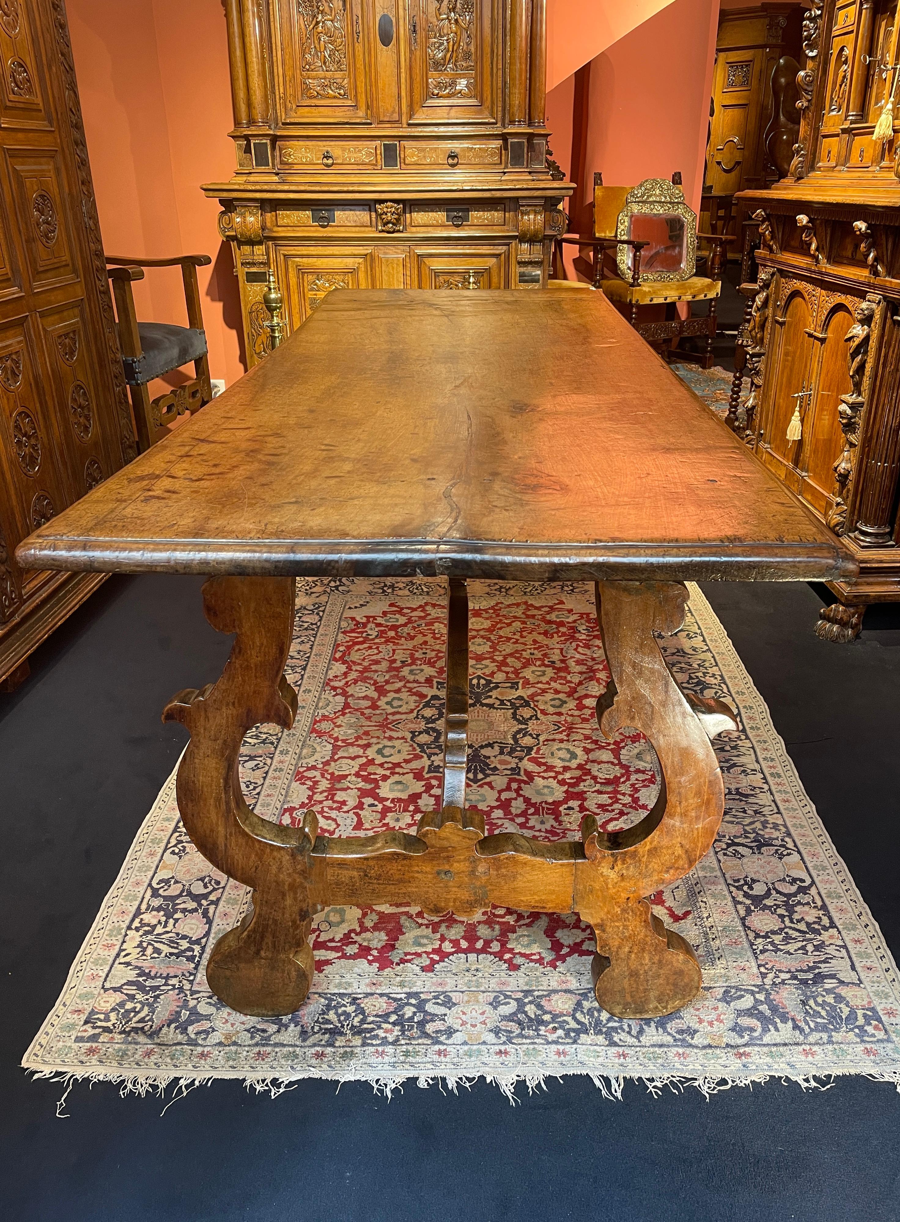 Bois Belle table italienne 