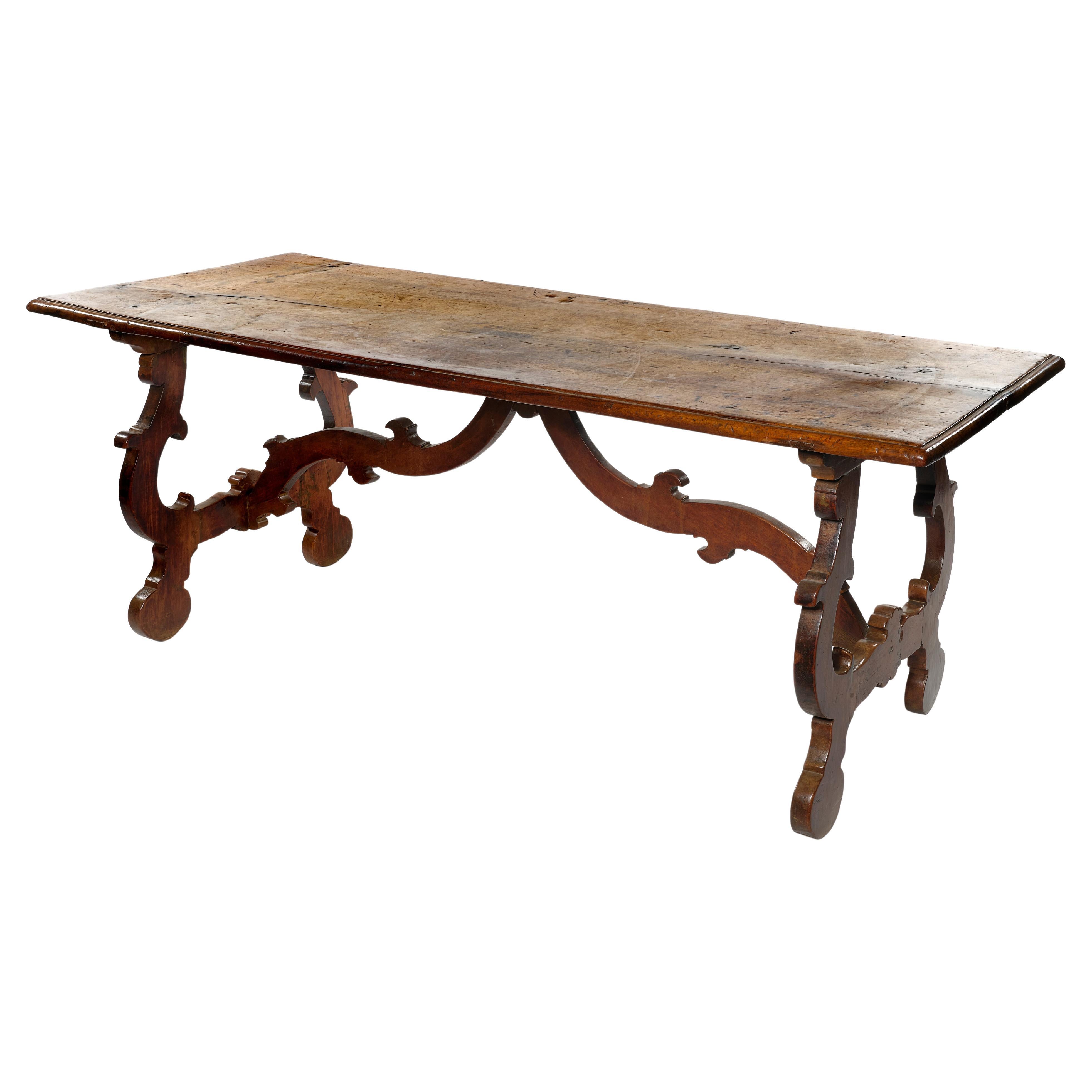 Belle table italienne "à lyre" en vente
