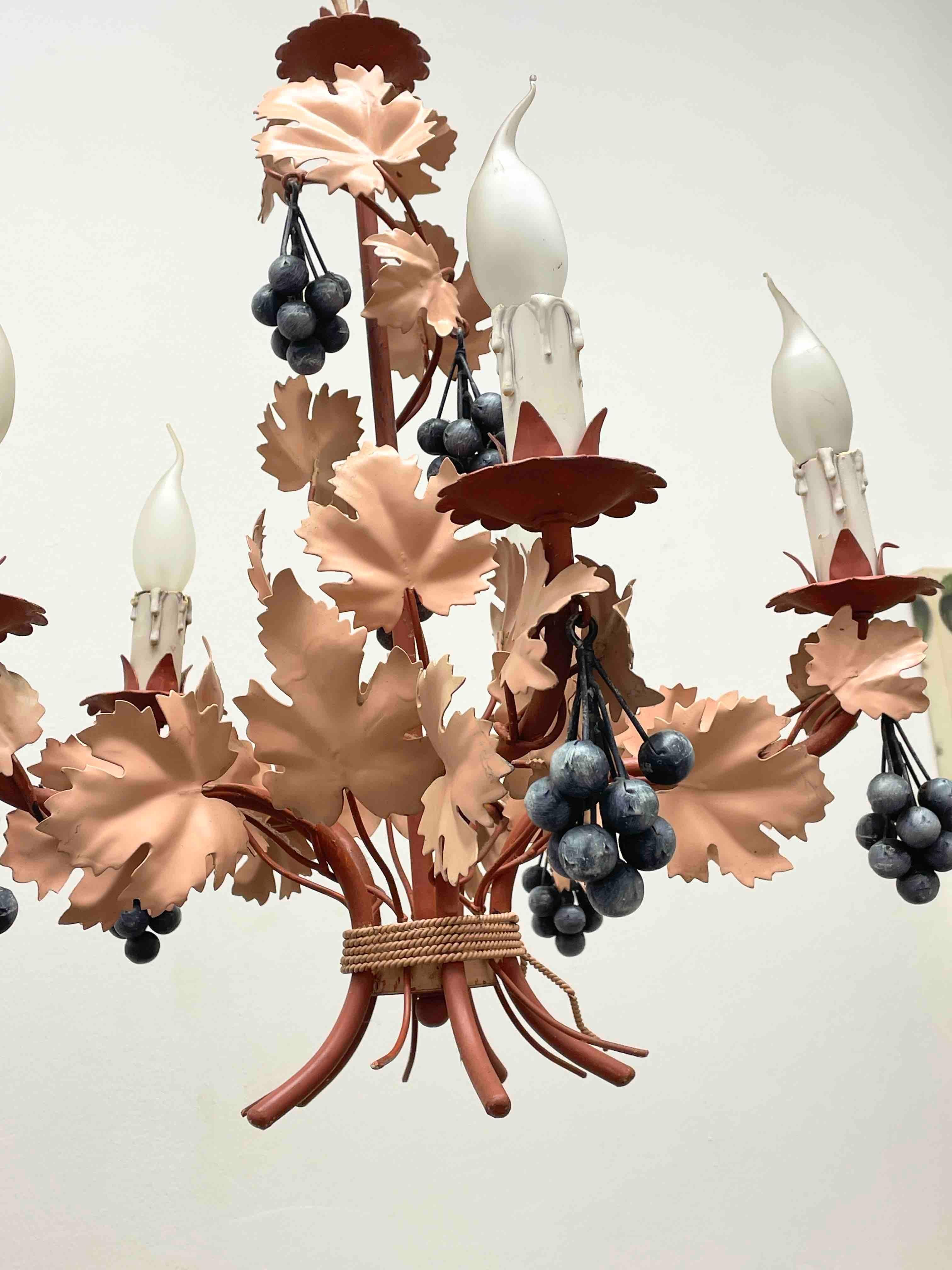 Beautiful Italian Tole Florentine Florence Dusky Pink with Grapes Chandelier For Sale 2