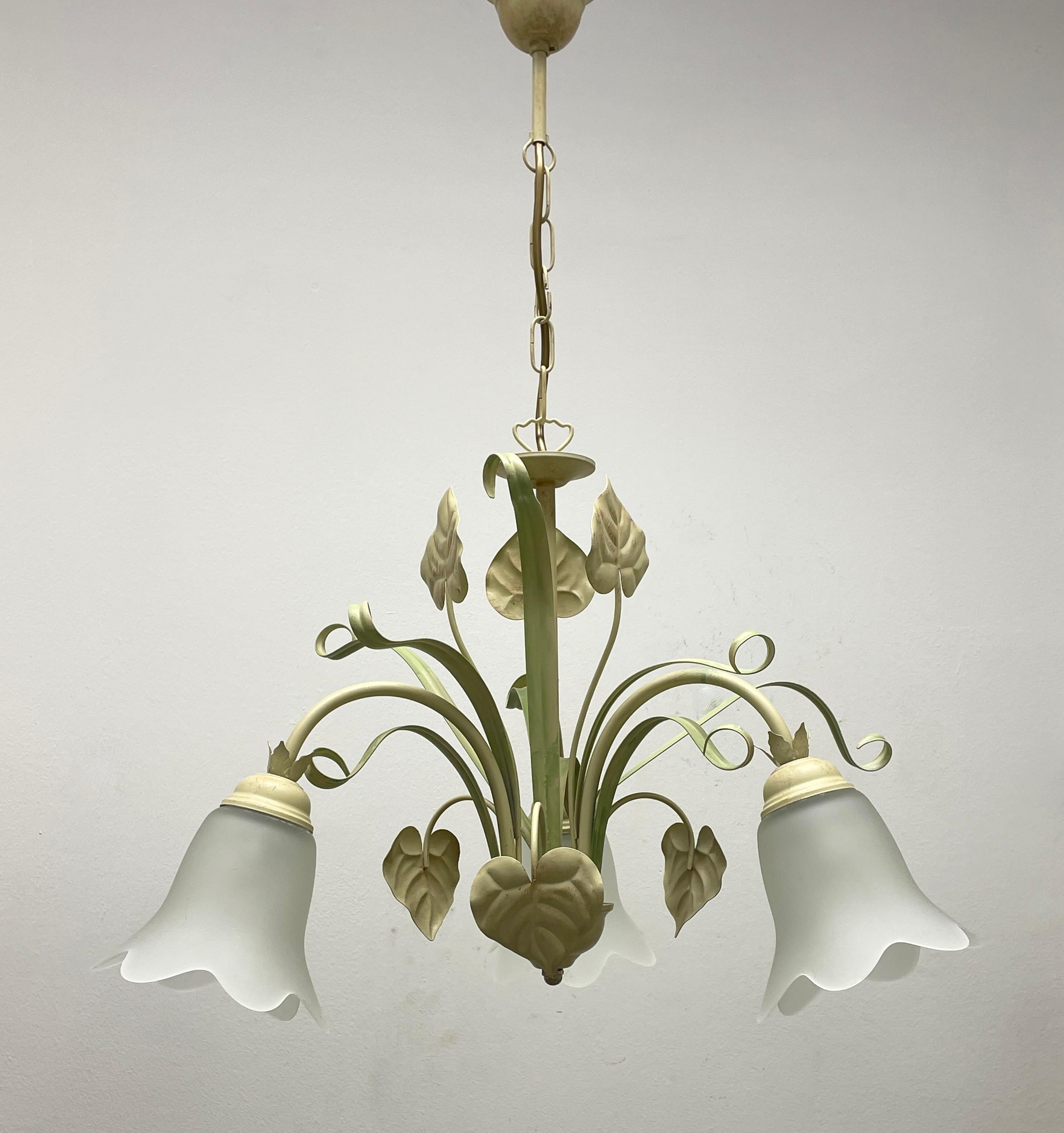 Beautiful Italian Tole Florentine Florence Grasses and Leaves Chandelier For Sale 2