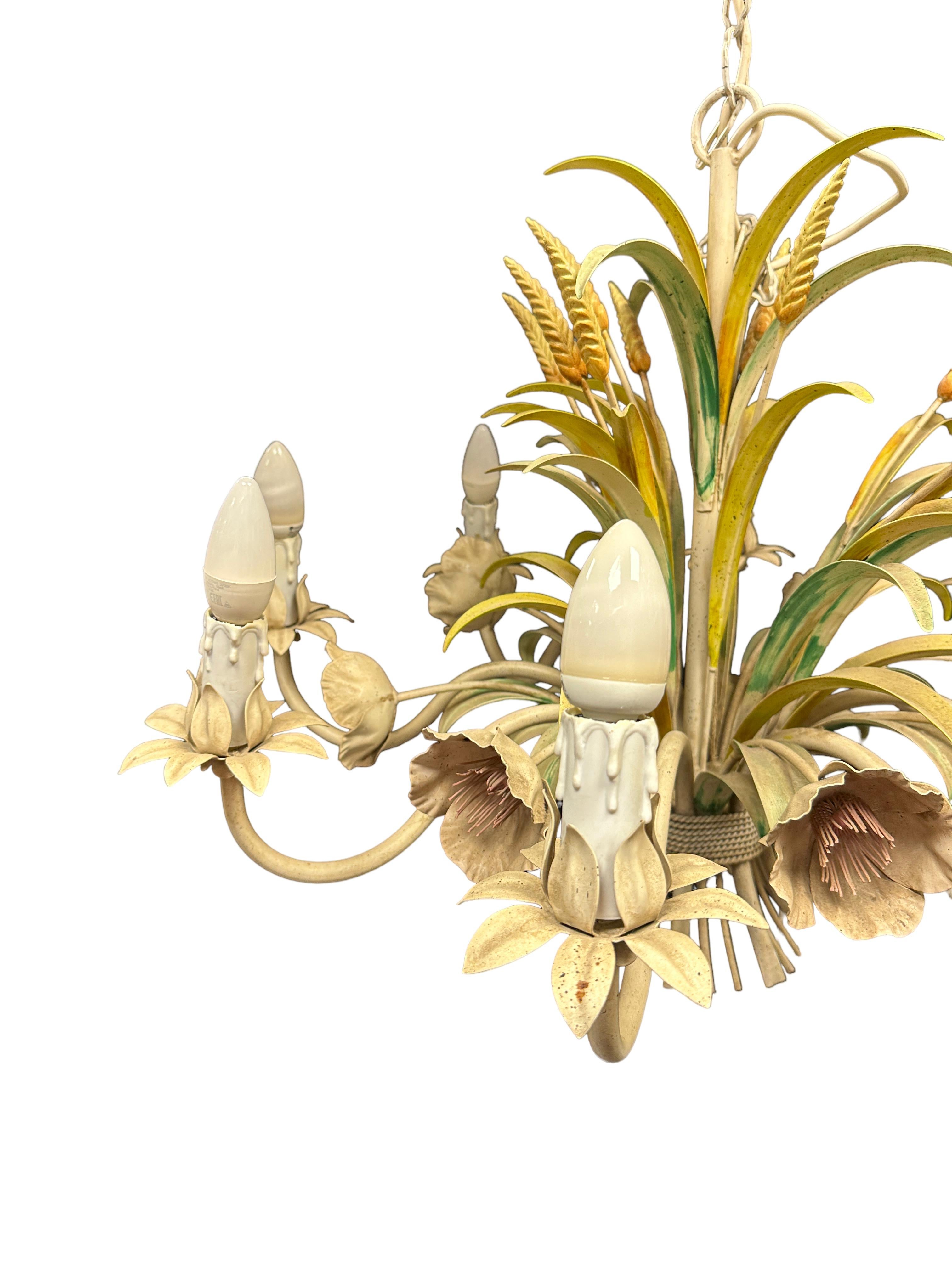 Beautiful Italian Tole Florentine Florence Polychrome 8 Light Chandelier 1960s In Good Condition For Sale In Nuernberg, DE