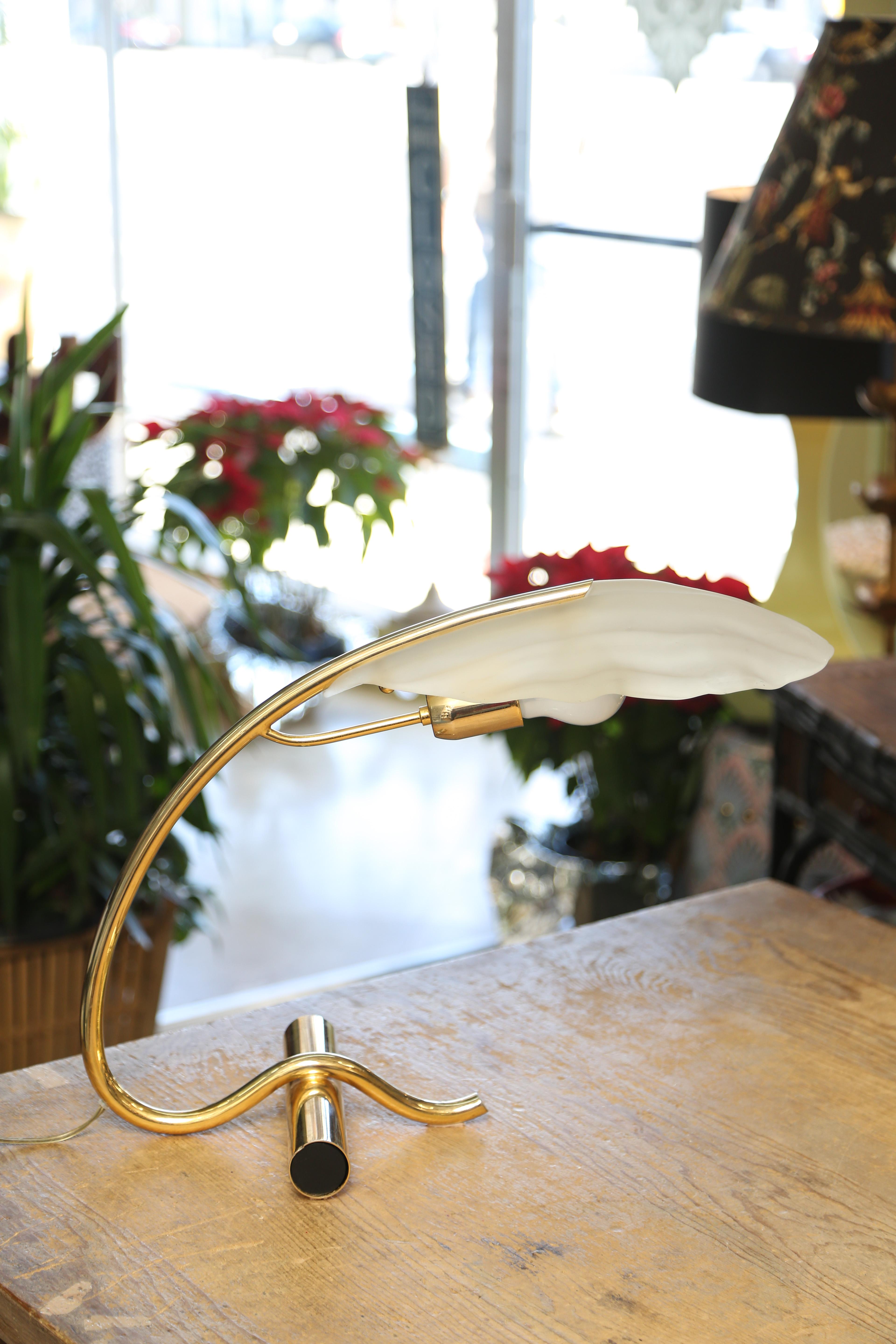 Beautiful Italian vintage brass and Murano glass leaf desk lamp.