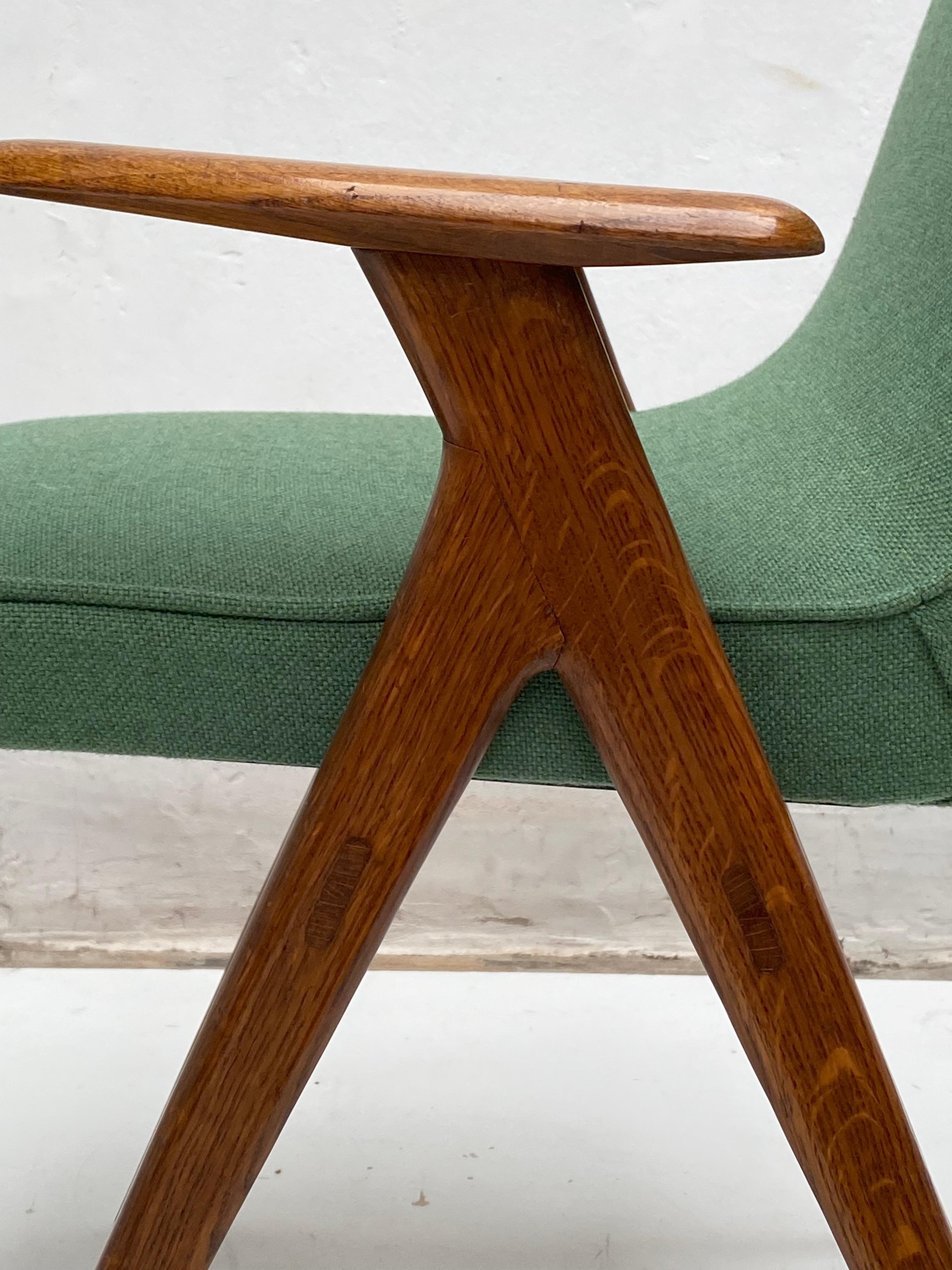 Mid-Century Modern Beautiful Italian Walnut Side Chair by Gaetano & Alessandro Besana 1958 For Sale