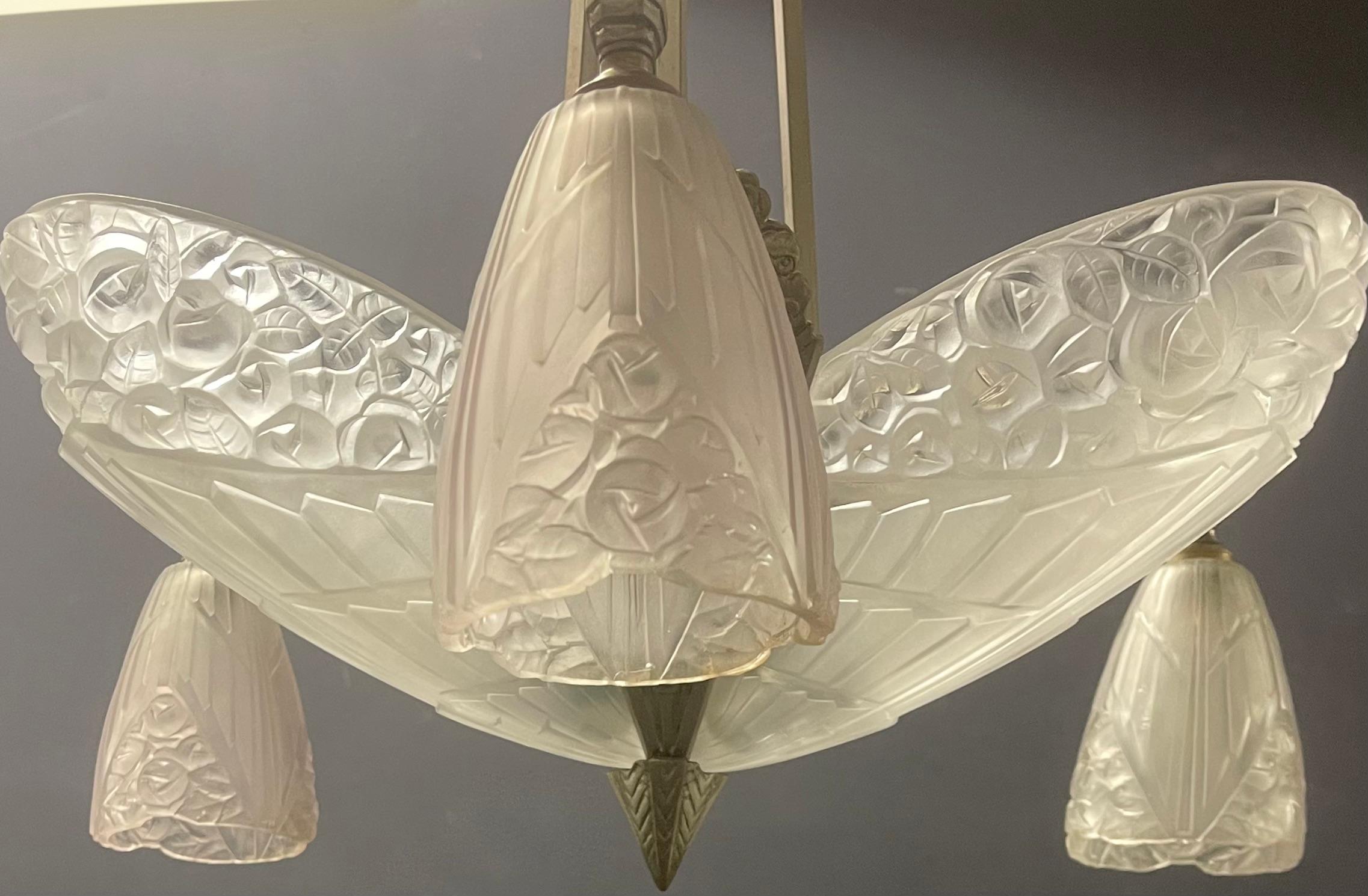 French beautiful j. robert signed french art deco chandelier For Sale