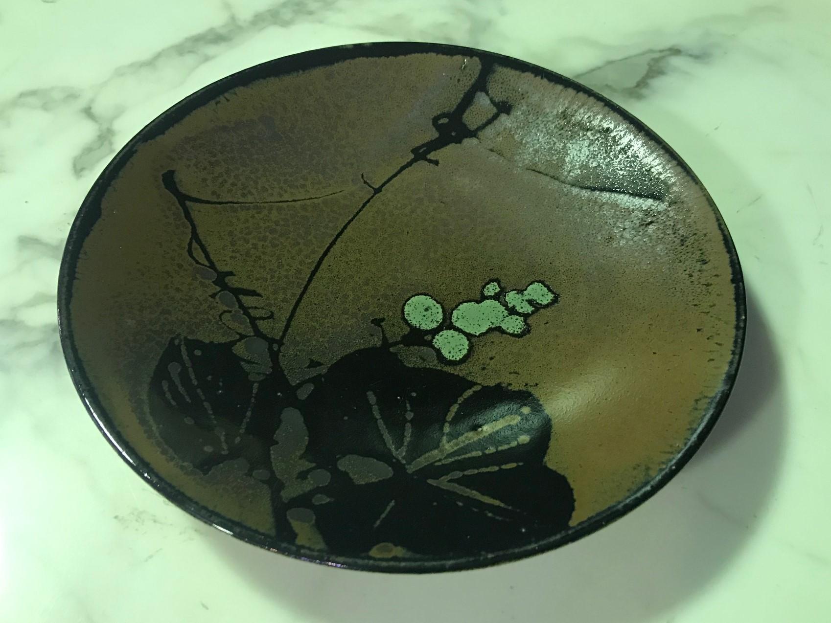 Beautiful Japanese Mashiko Glazed Ceramic Pottery Plate Charger with Lily Pads 2