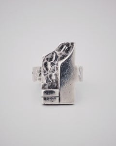 Bellissimo anello in argento martellato Jean Despres, circa 1950