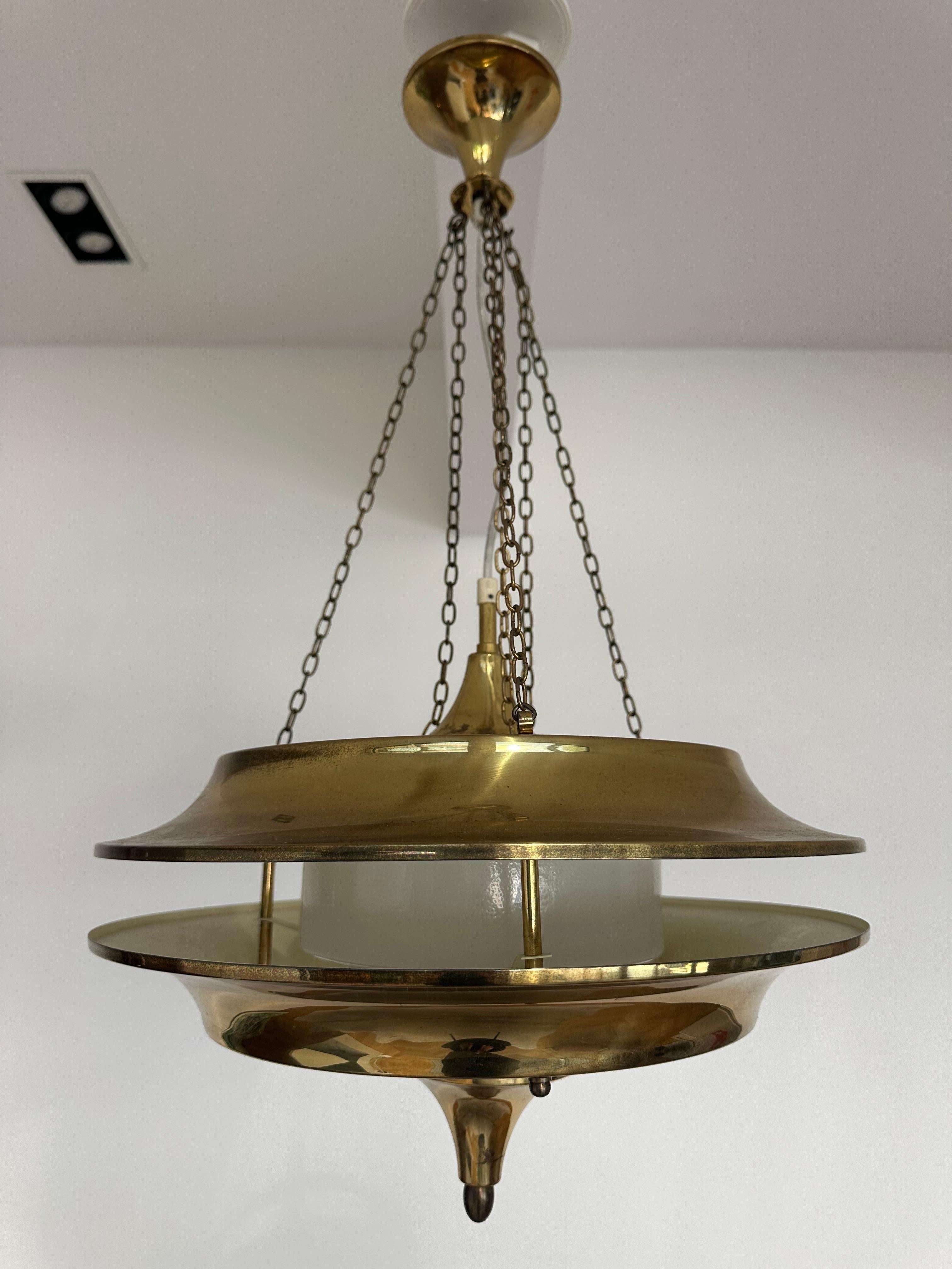 Finlandese Bellissimo lampadario Kai Finnmark / Kai Ruokonen in ottone di LYNX in vendita