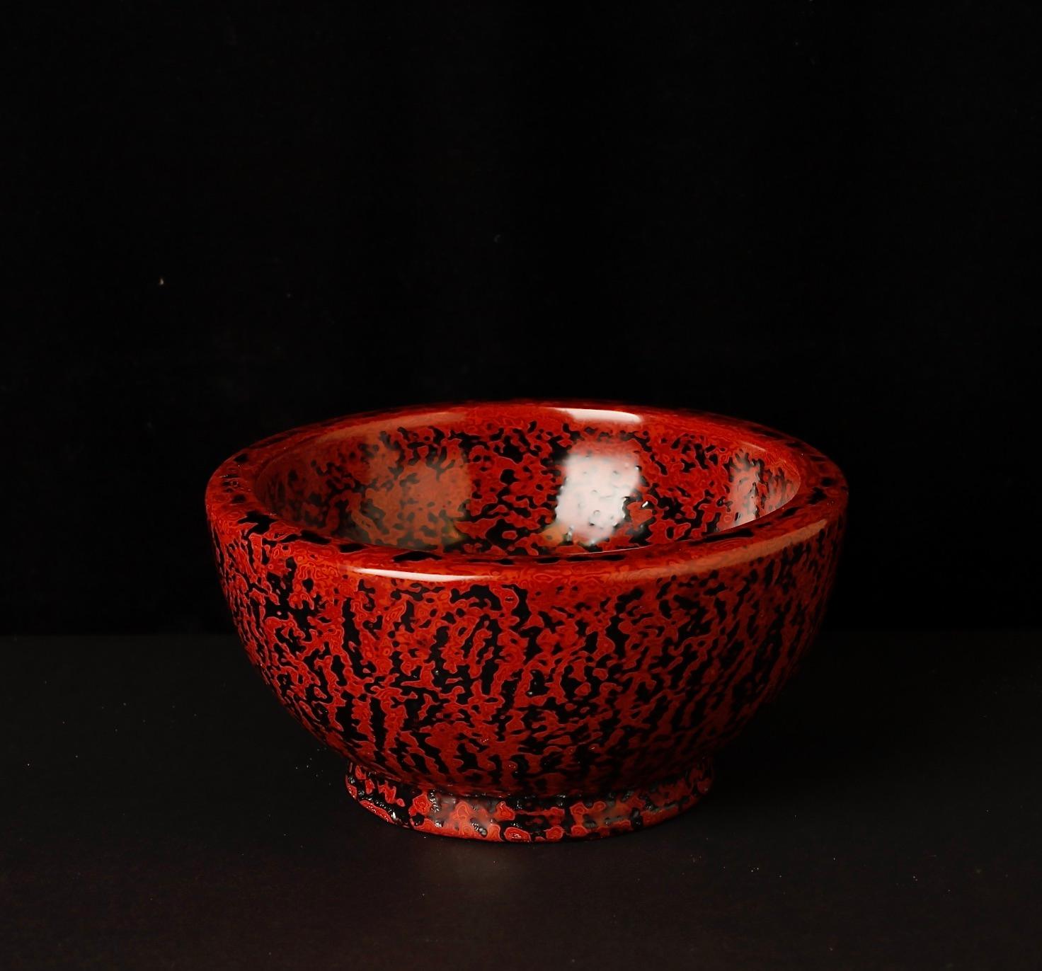 Wood Beautiful Kanshitsu Bachi Lacquered Worker Bowl – Showa Period (20th Century) wi For Sale