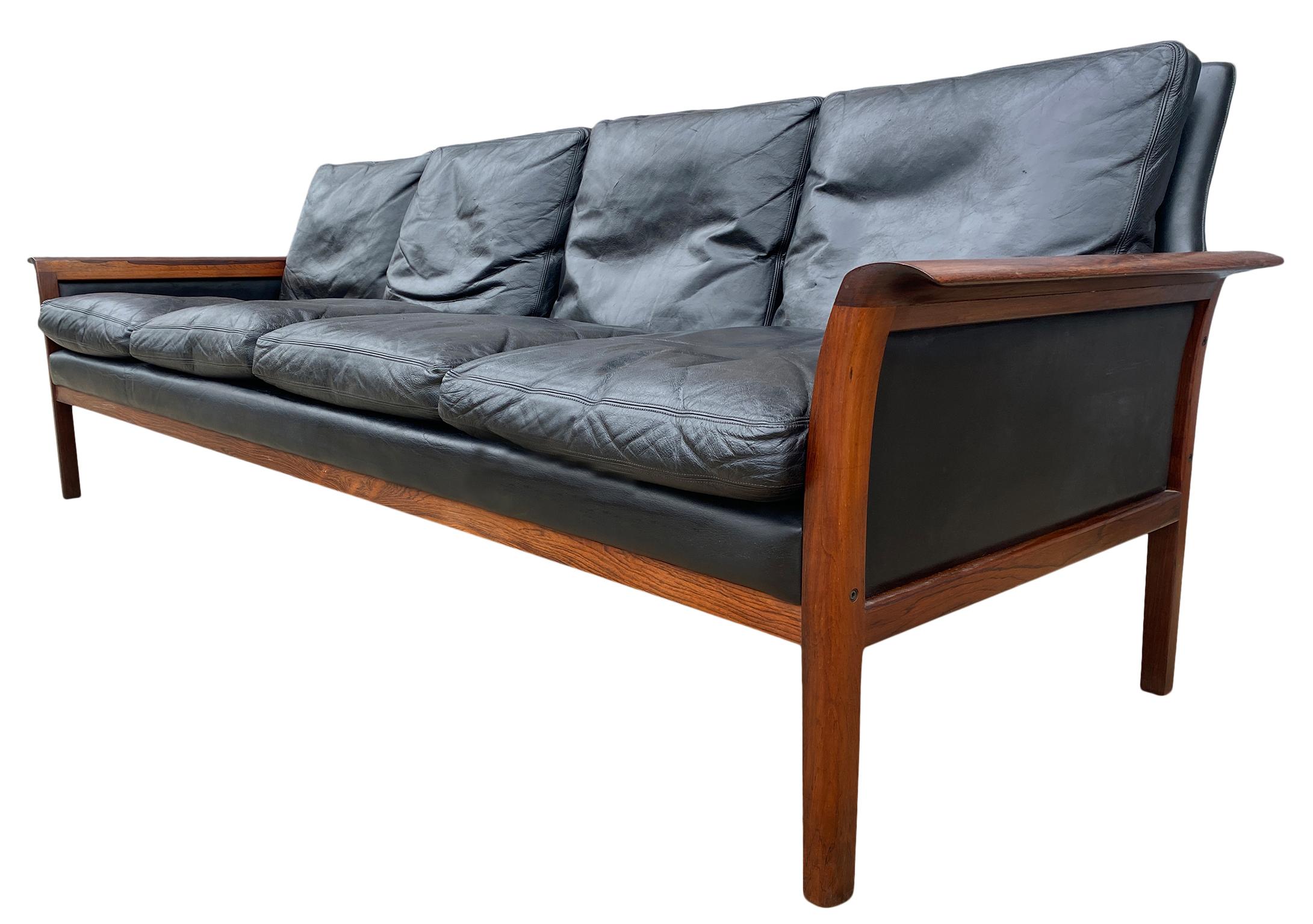 Mid-Century Modern Beautiful Knut Saeter for Vatne Mobler Black Leather and Rosewood Sofa