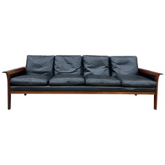 Schönes Knut Saeter für Vatne Mobler Sofa aus schwarzem Leder und Palisanderholz