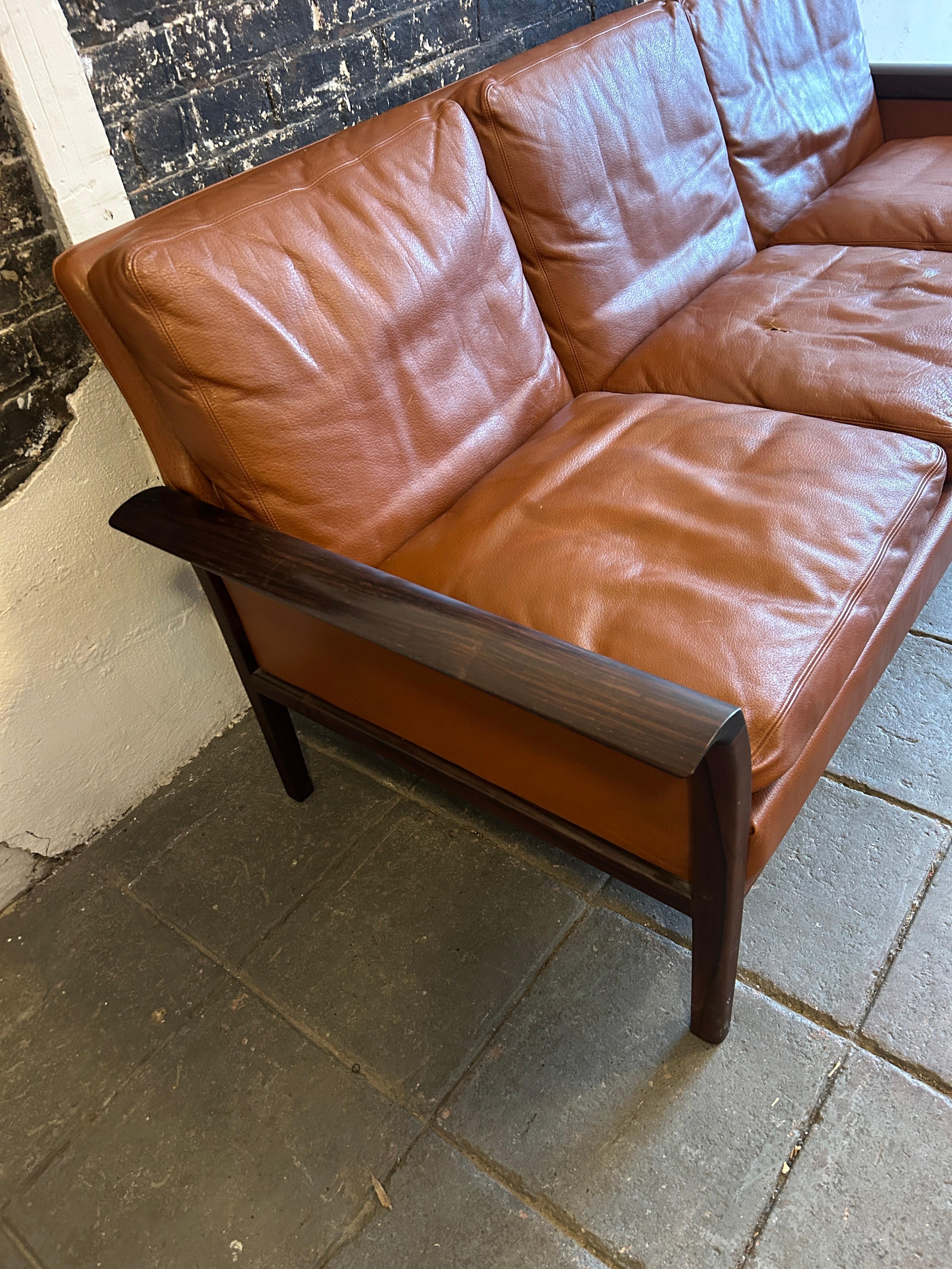 Woodwork Beautiful Knut Saeter for Vatne Mobler cognac Leather and Rosewood Sofa For Sale