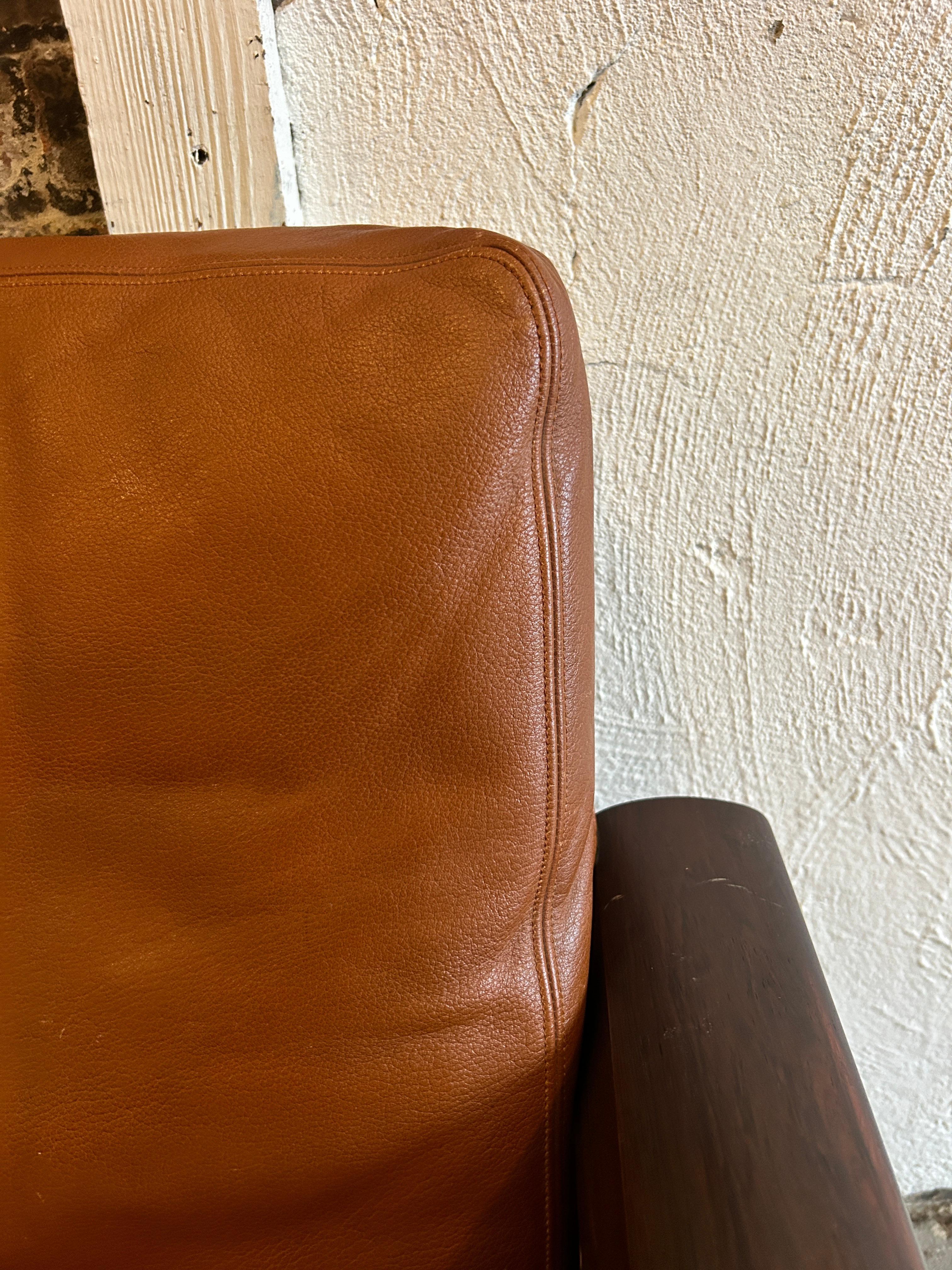 Mid-20th Century Beautiful Knut Saeter for Vatne Mobler cognac Leather and Rosewood Sofa For Sale
