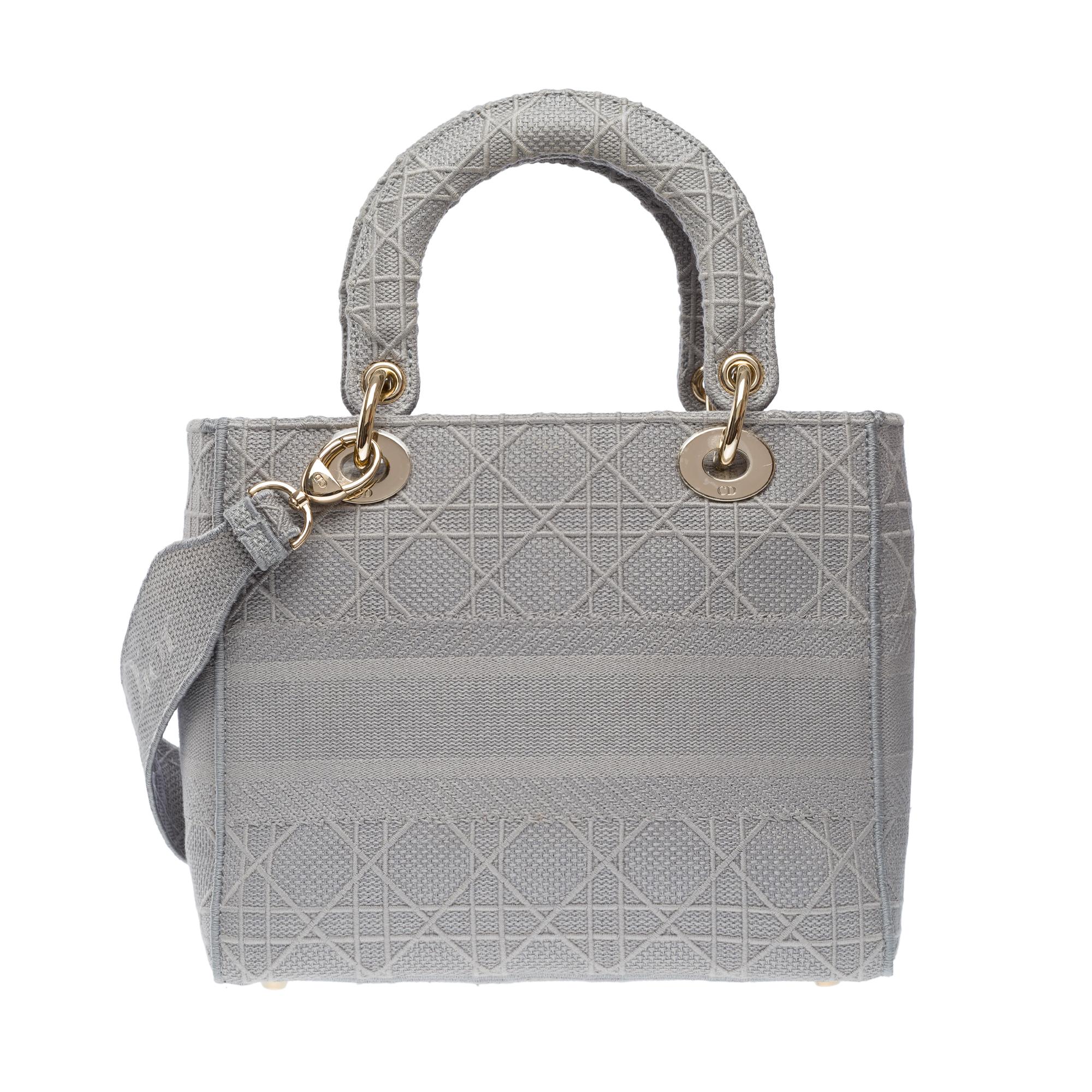 Preciosa Lady Dior MM D-Lite en lona cannage gris, GHW en Excelente Estado en Paris, IDF
