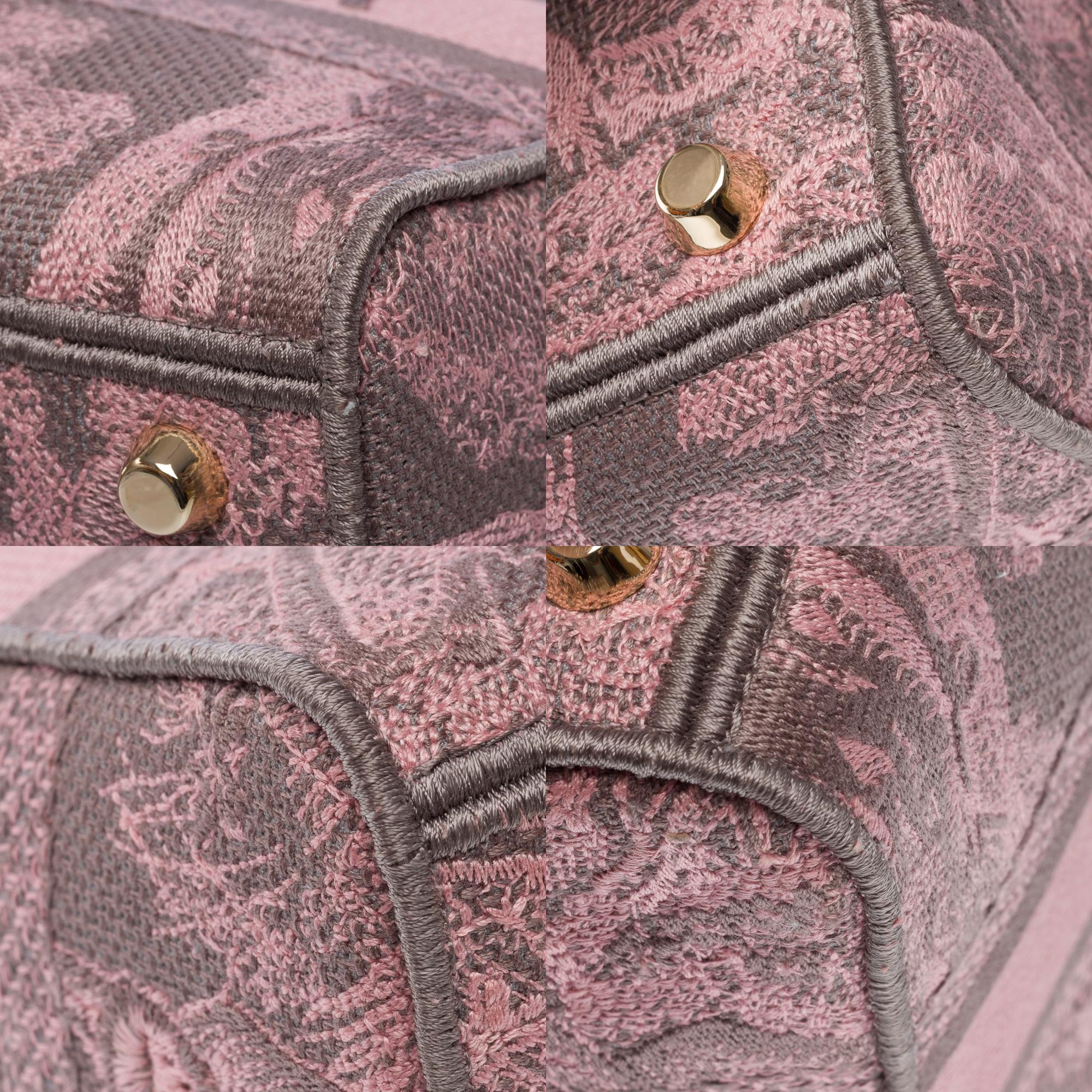 Beautiful Lady Dior MM D-Lite in Pink/Grey Toile de Jouy Reverse motif, GHW For Sale 7