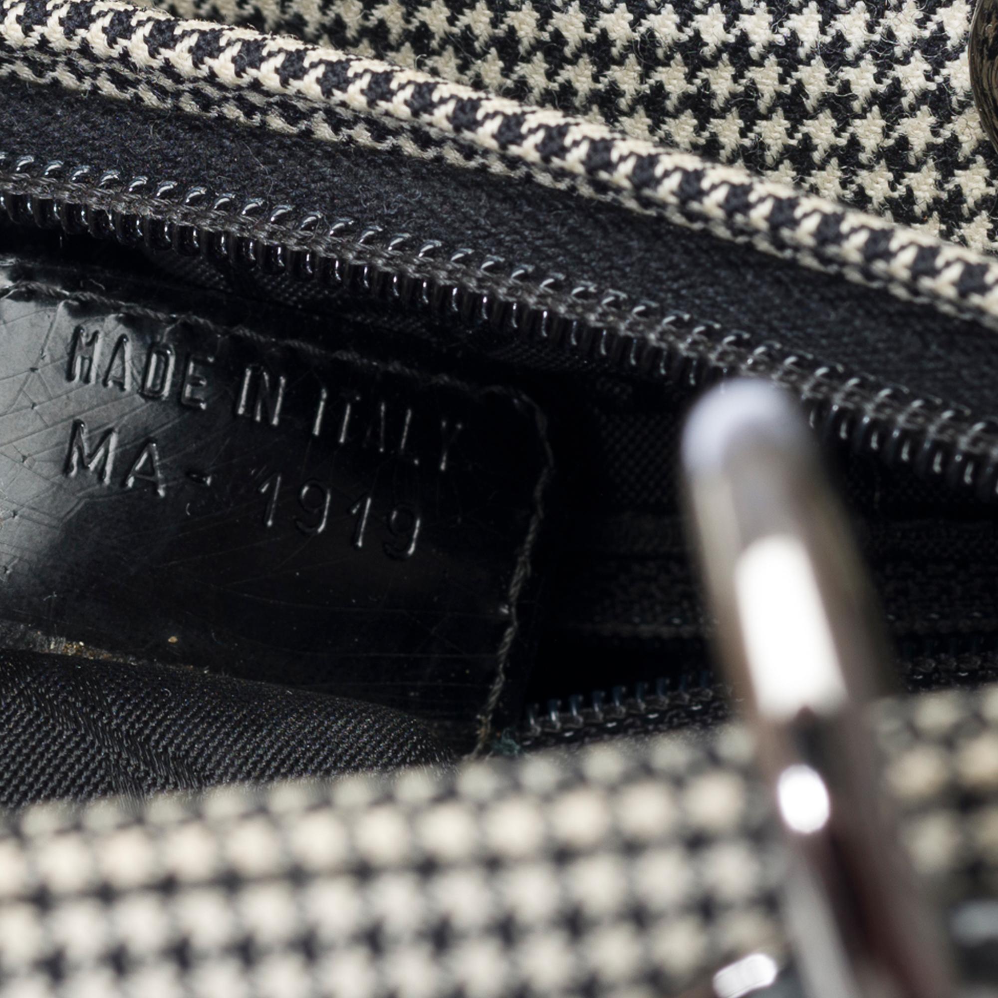 Beautiful Lady Dior MM handbag strap in Pied-de poule canvas, BSHW 3