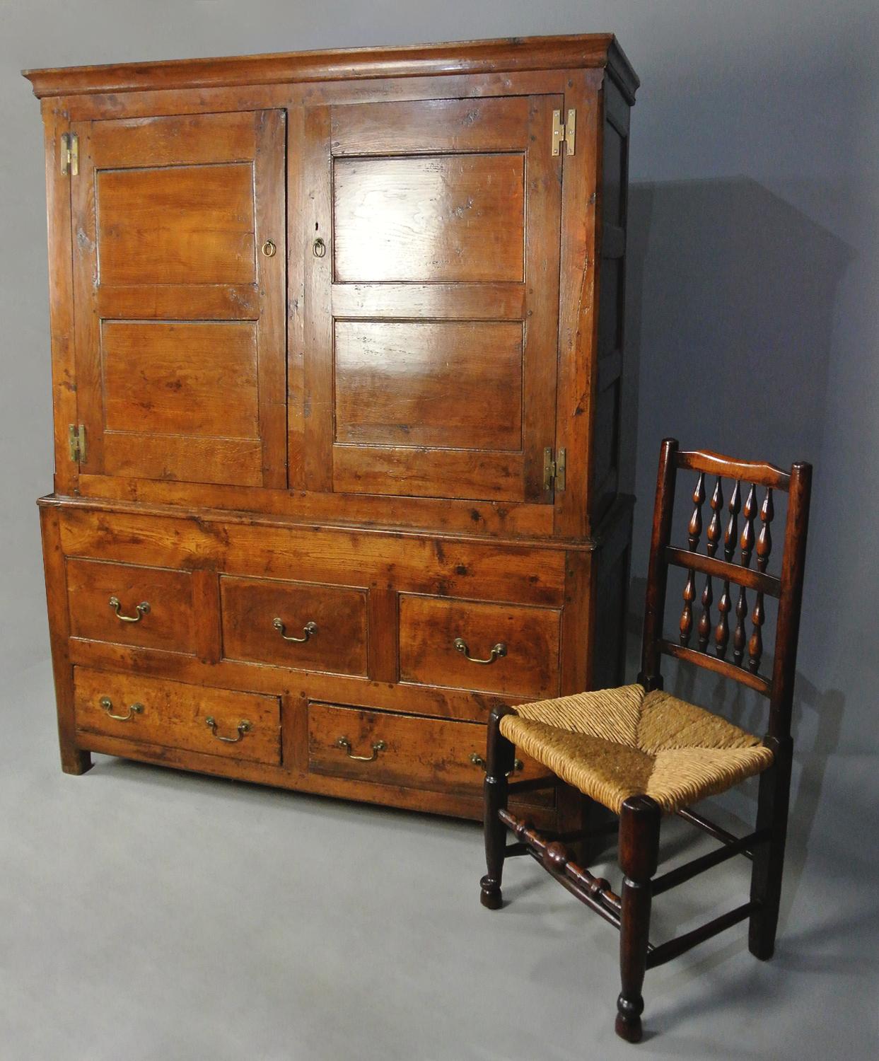 Beautiful Large 17th Century Yew, Oak and Fruitwood Press Cupboard / Wardrobe In Good Condition For Sale In Heathfield, GB
